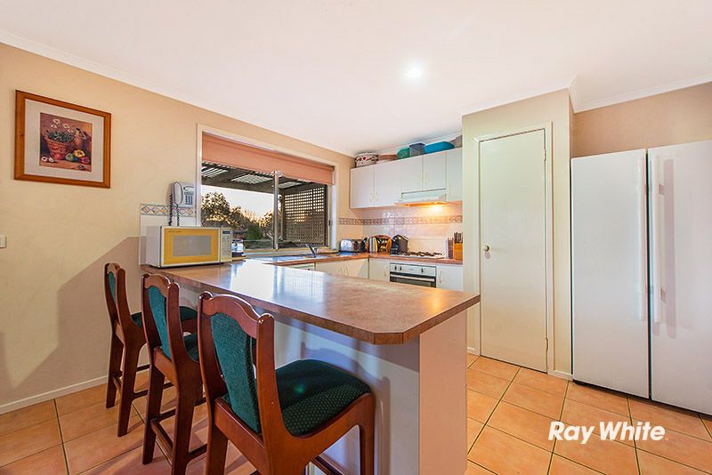 16 Elanora Way, Hampton Park, VIC 3976