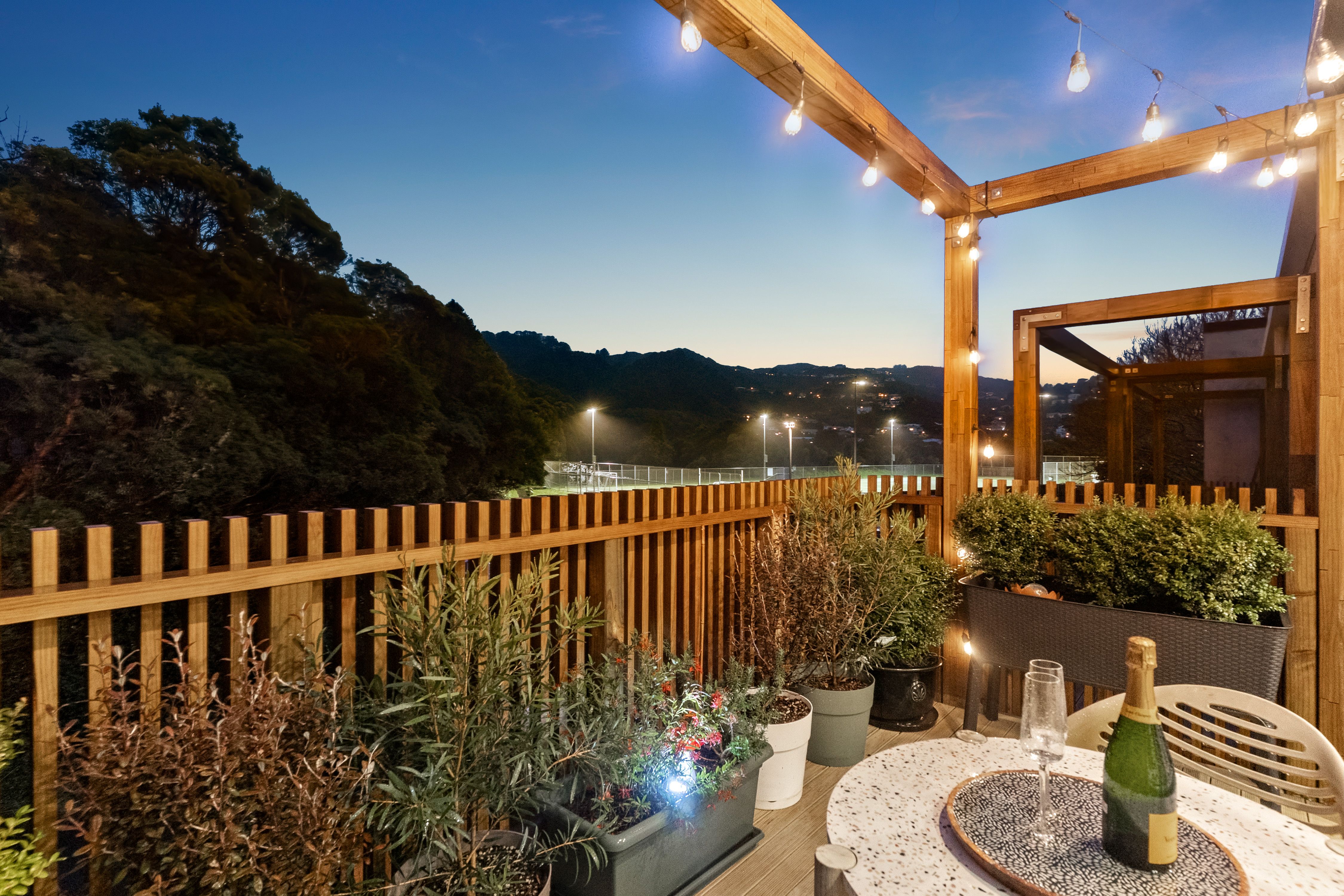 4/6 Makara Road, Karori, Wellington City