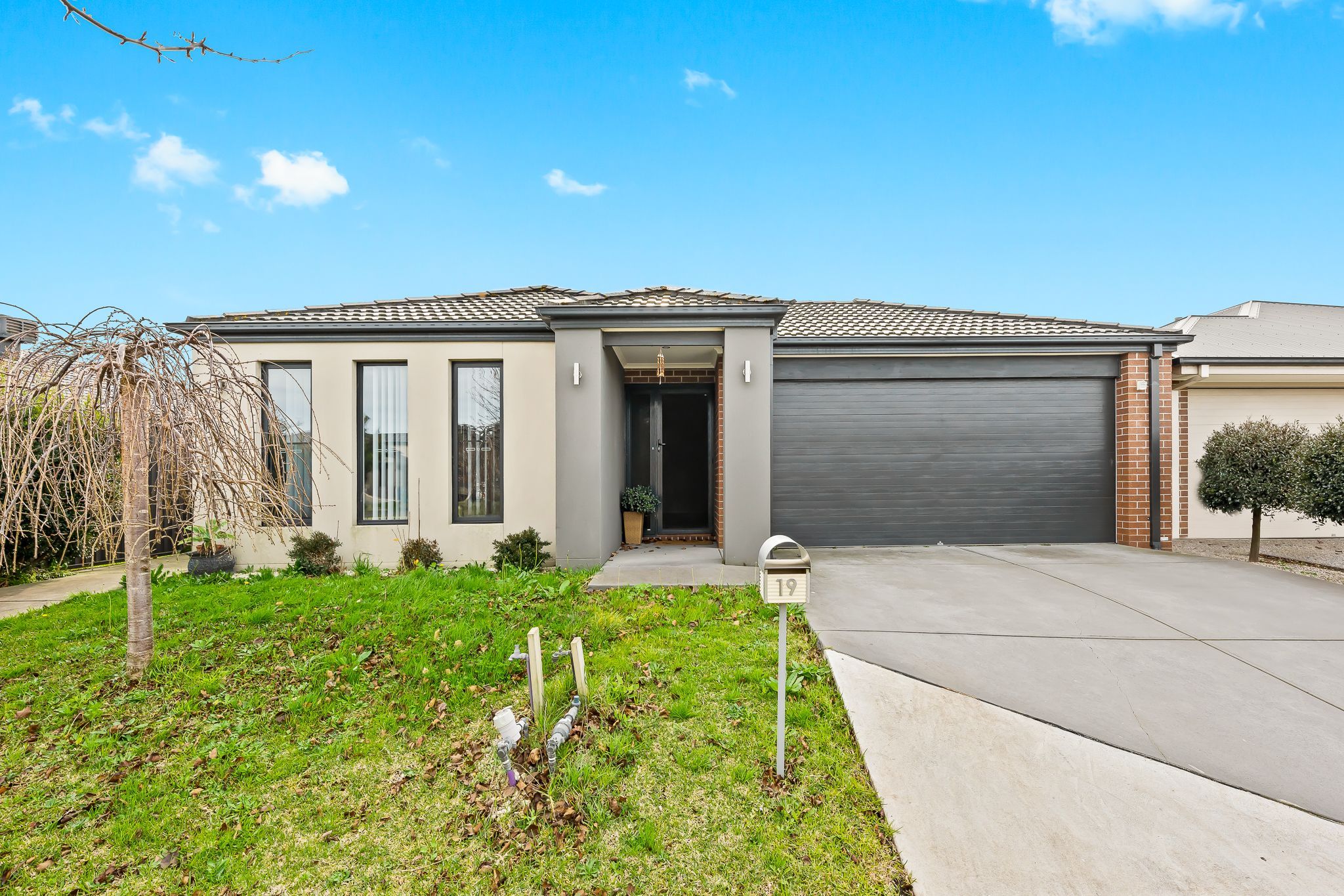 19 Burchill Avenue — photo from Ray White Cranbourne