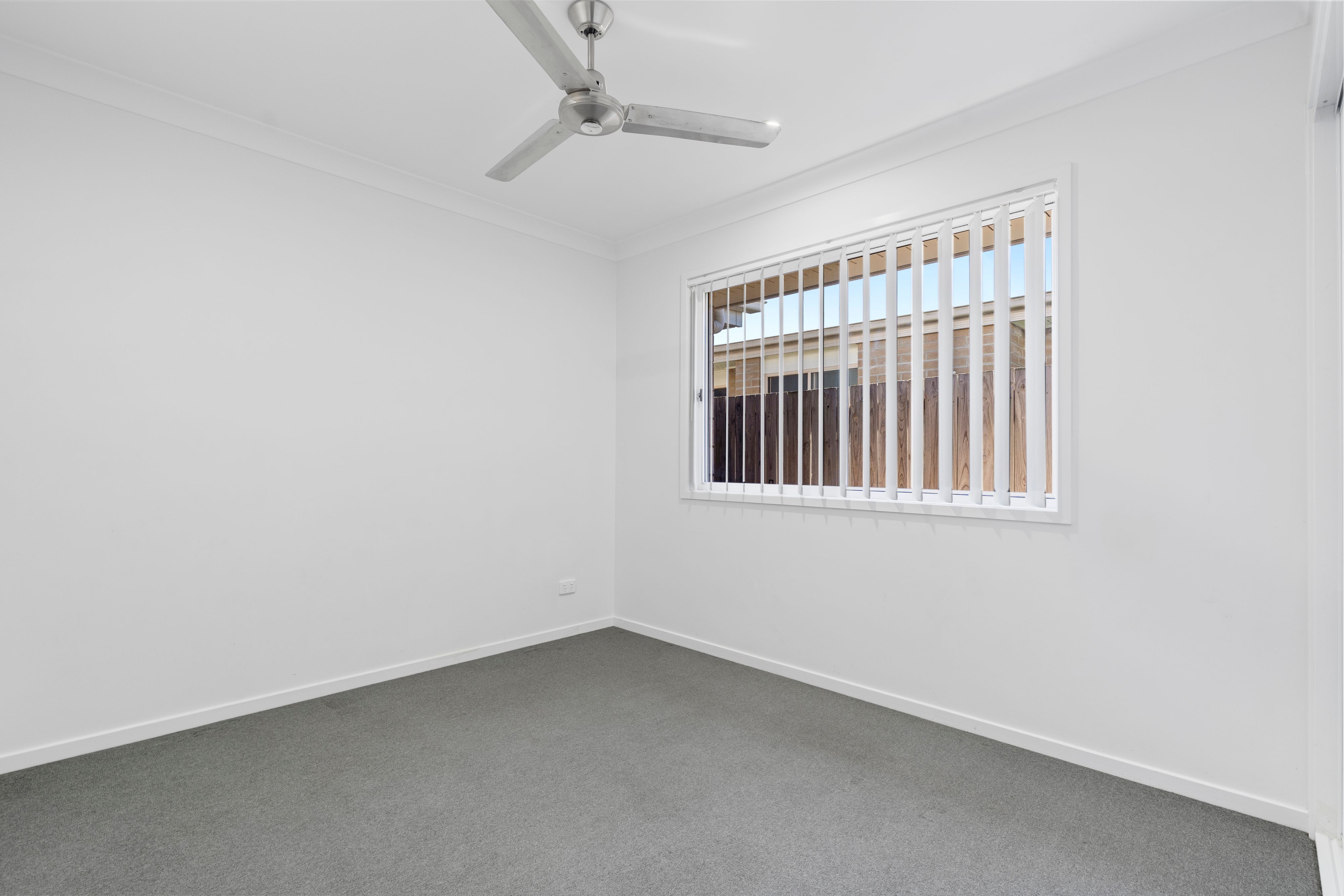 22 Benwerrin Street — photo 9 of 11