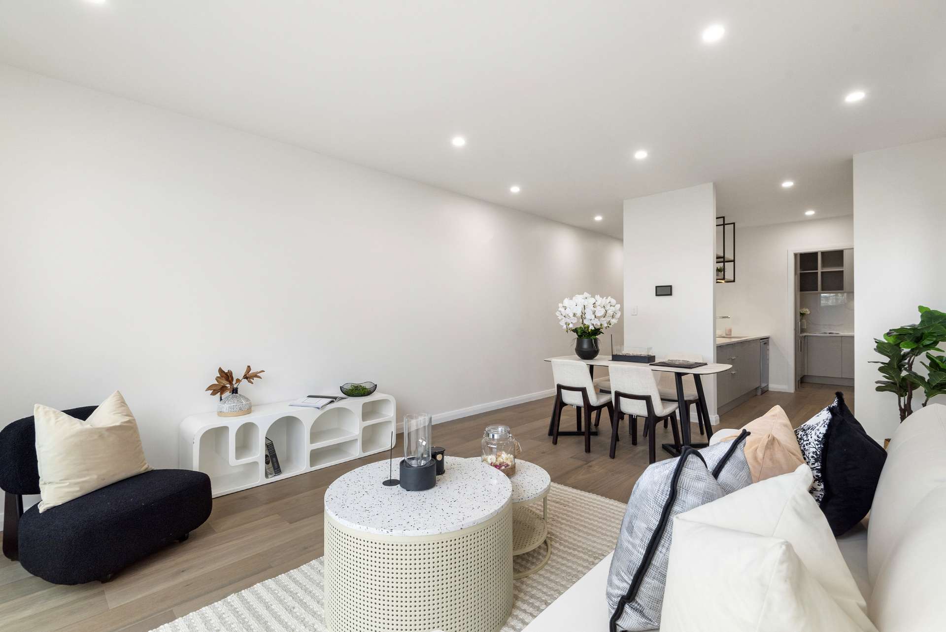 31 Burberry Heights photo 40