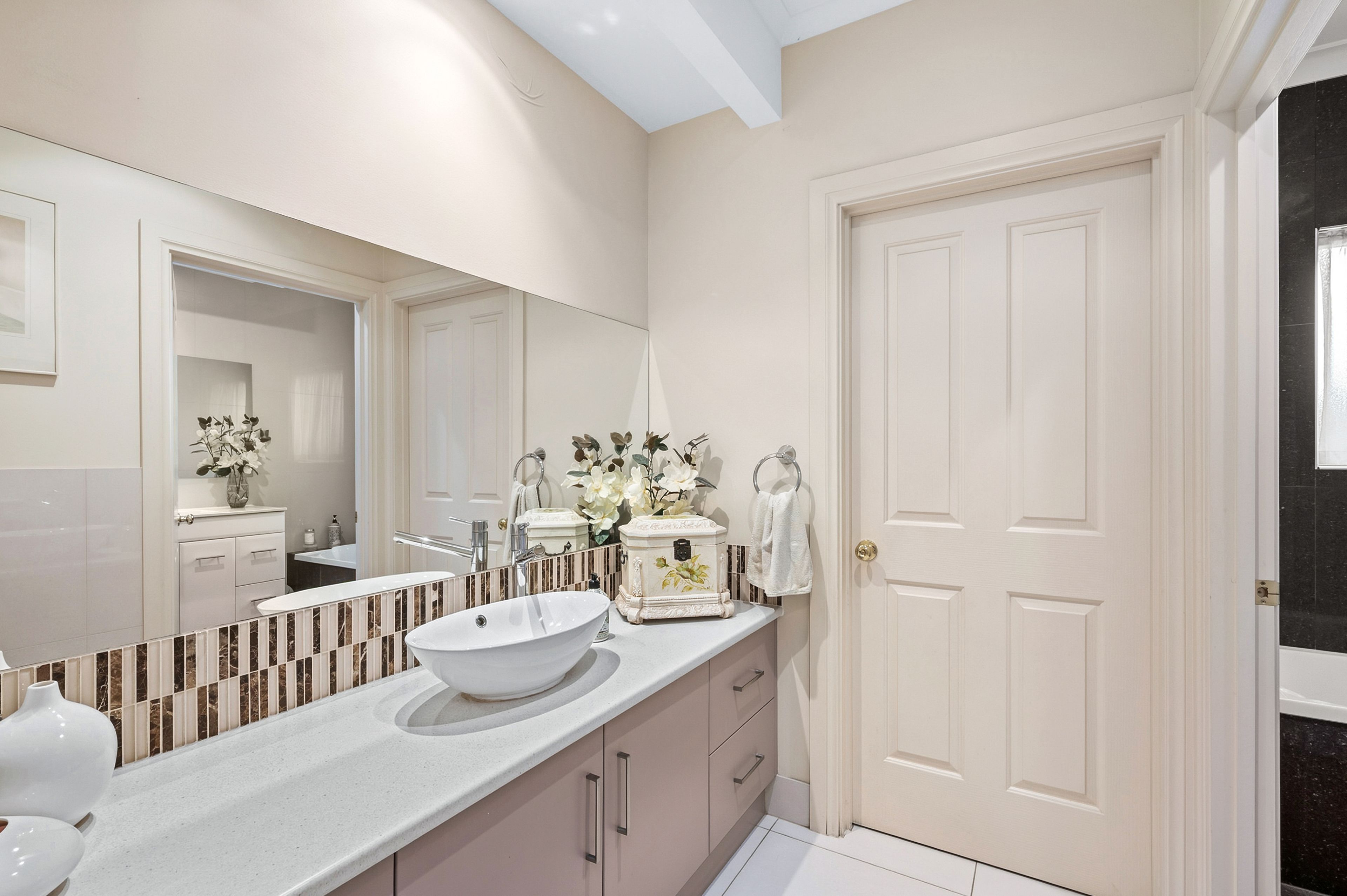 17 Hampton Street — photo 18 of 26