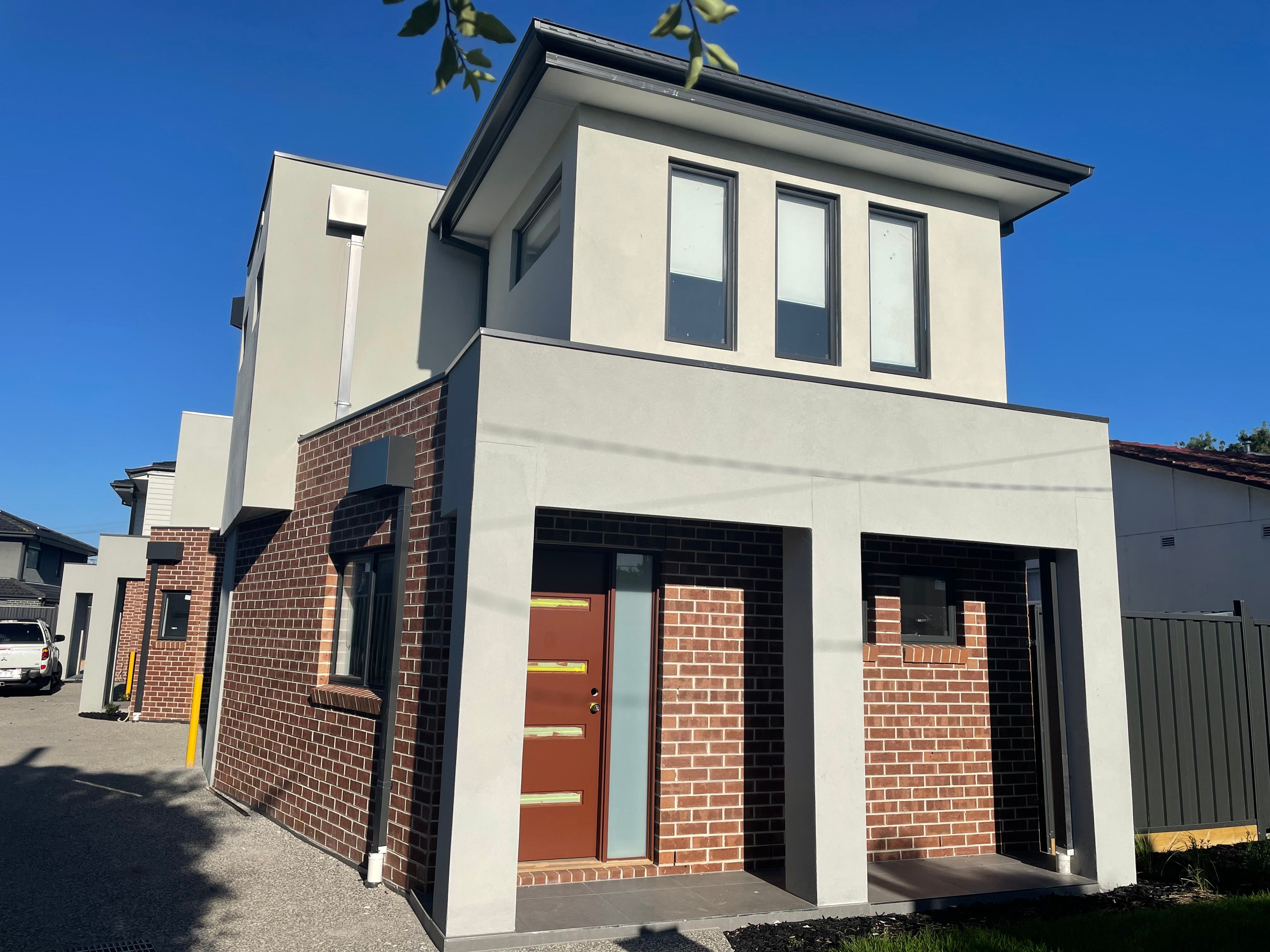 8 Mattea Court, Reservoir VIC 3073