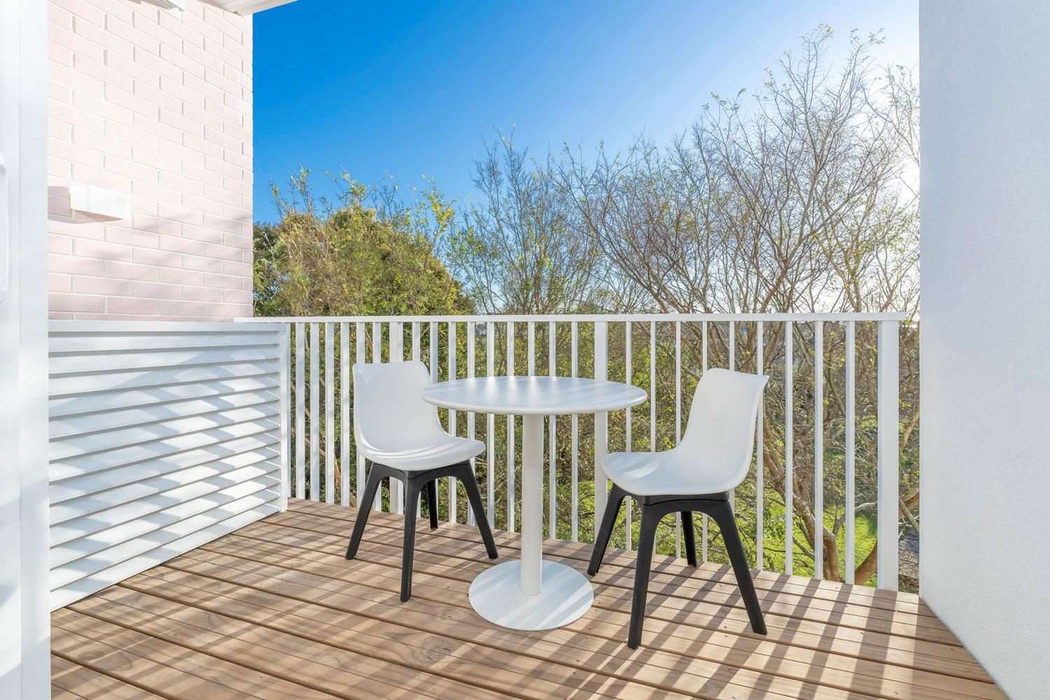 303/9c Jordan Avenue photo 12