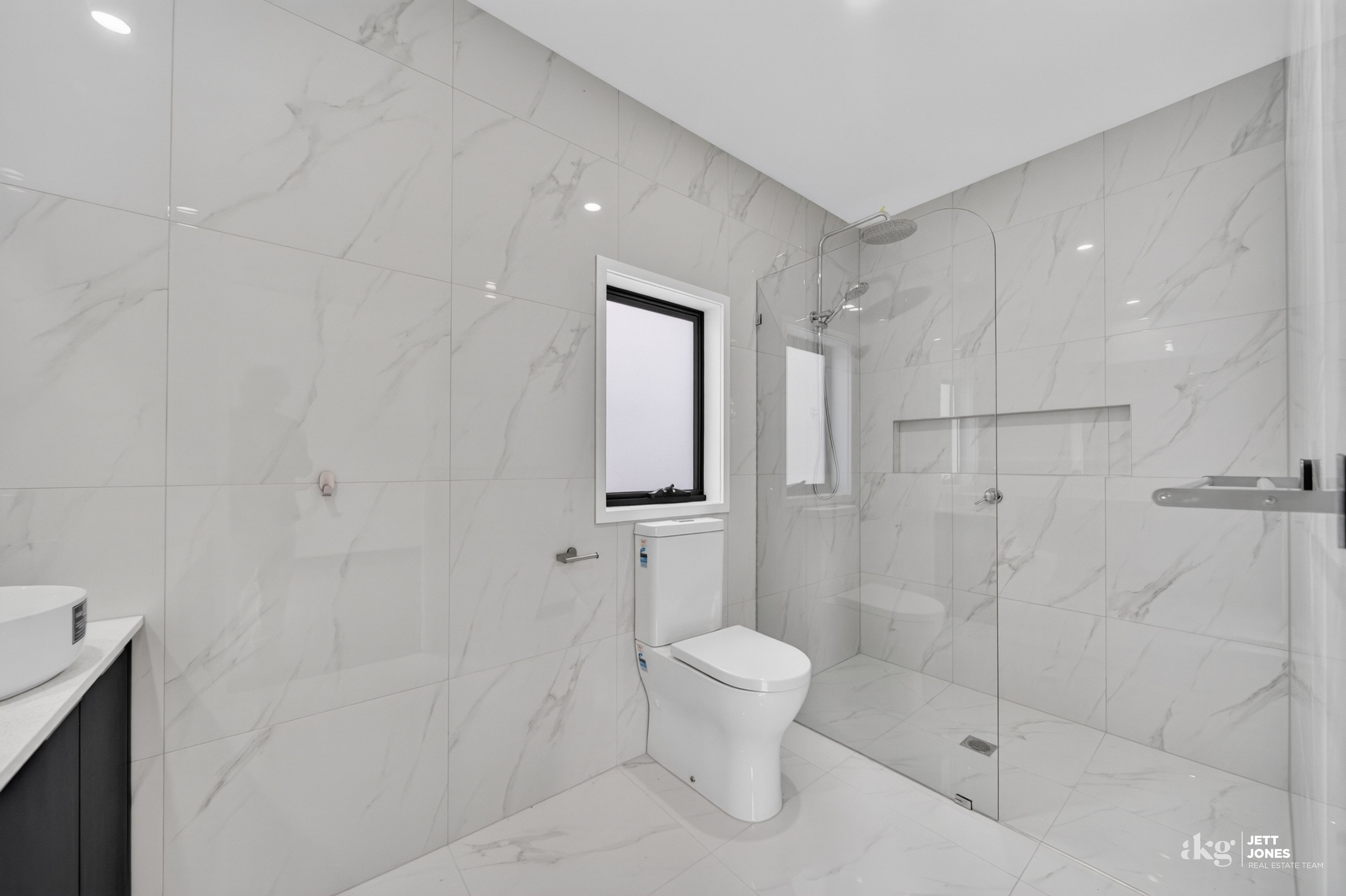 16 Garnet Court — photo 15 of 24