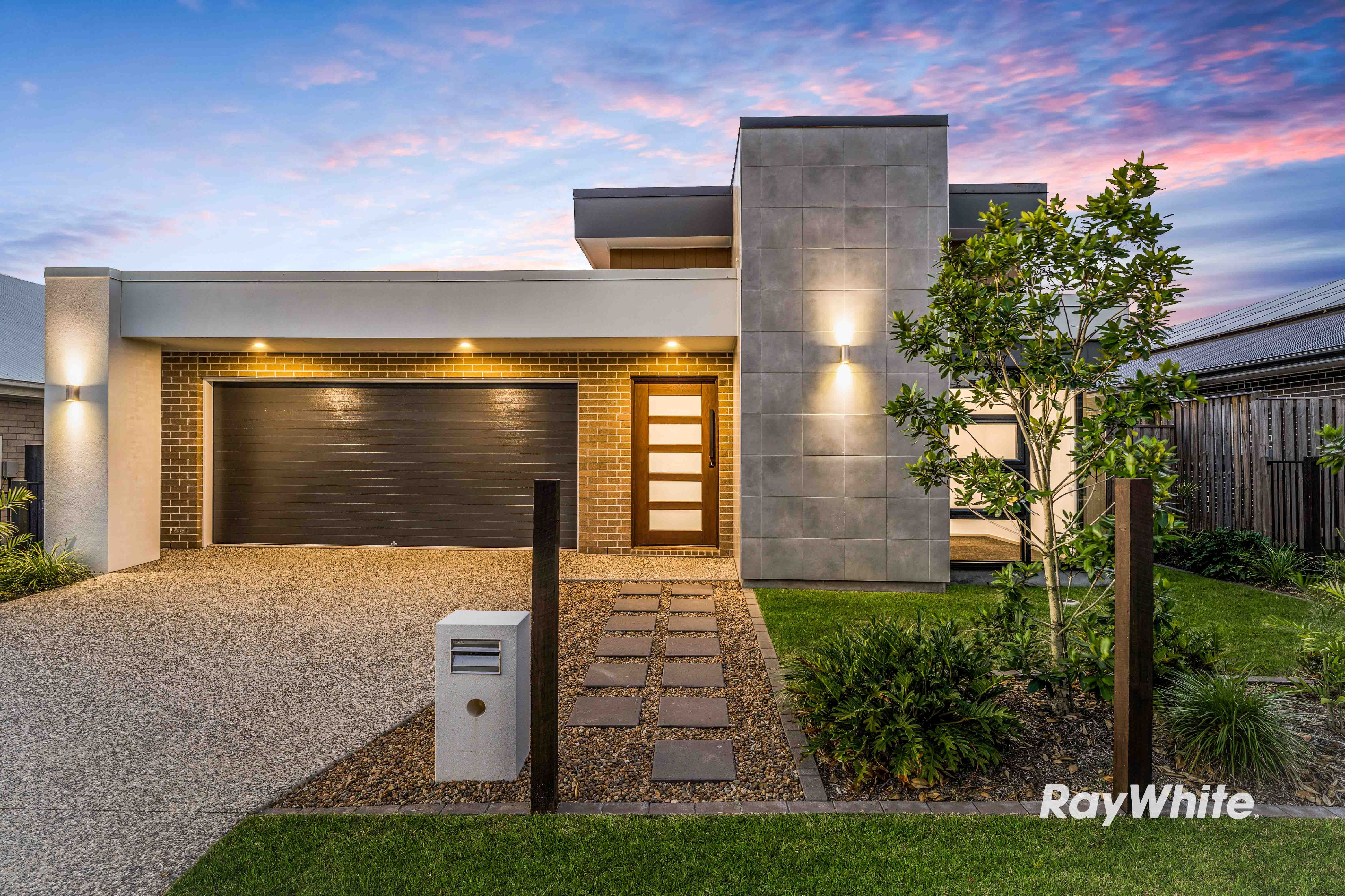 16 Cypress Street, Park Ridge, QLD 4125