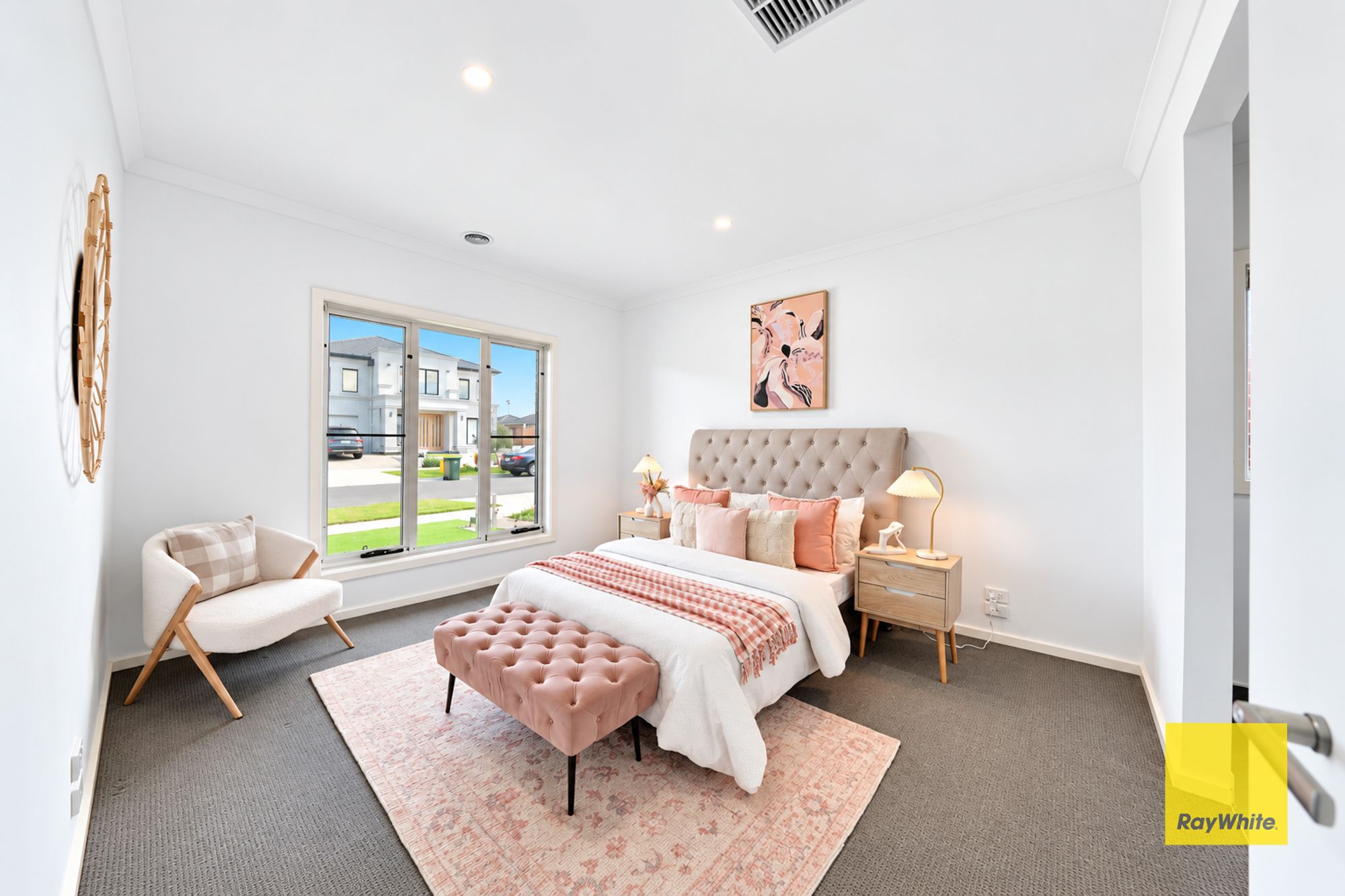 7 Tolhurst Street — photo 4 of 18