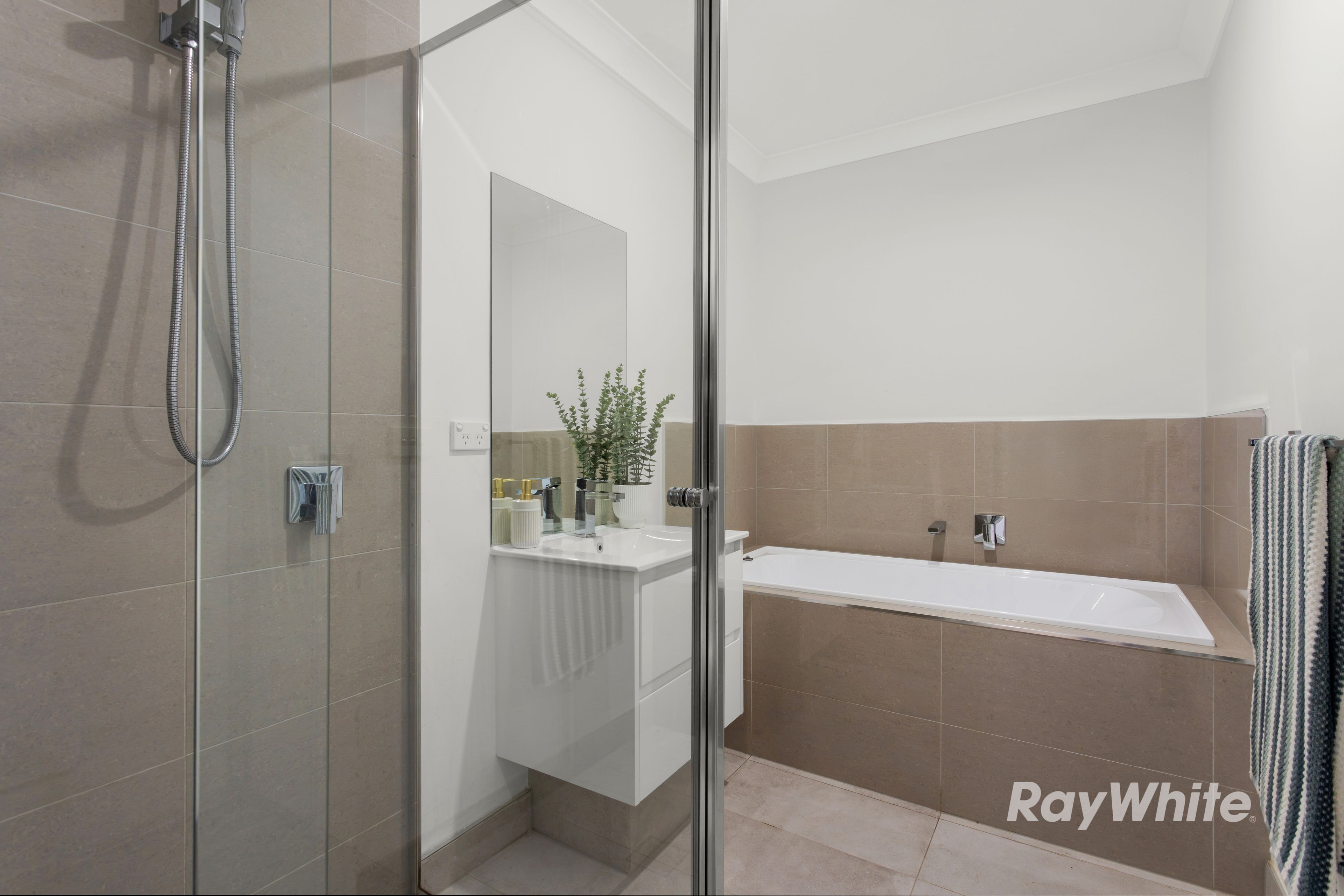 7 Alcott Way — photo 7 of 14
