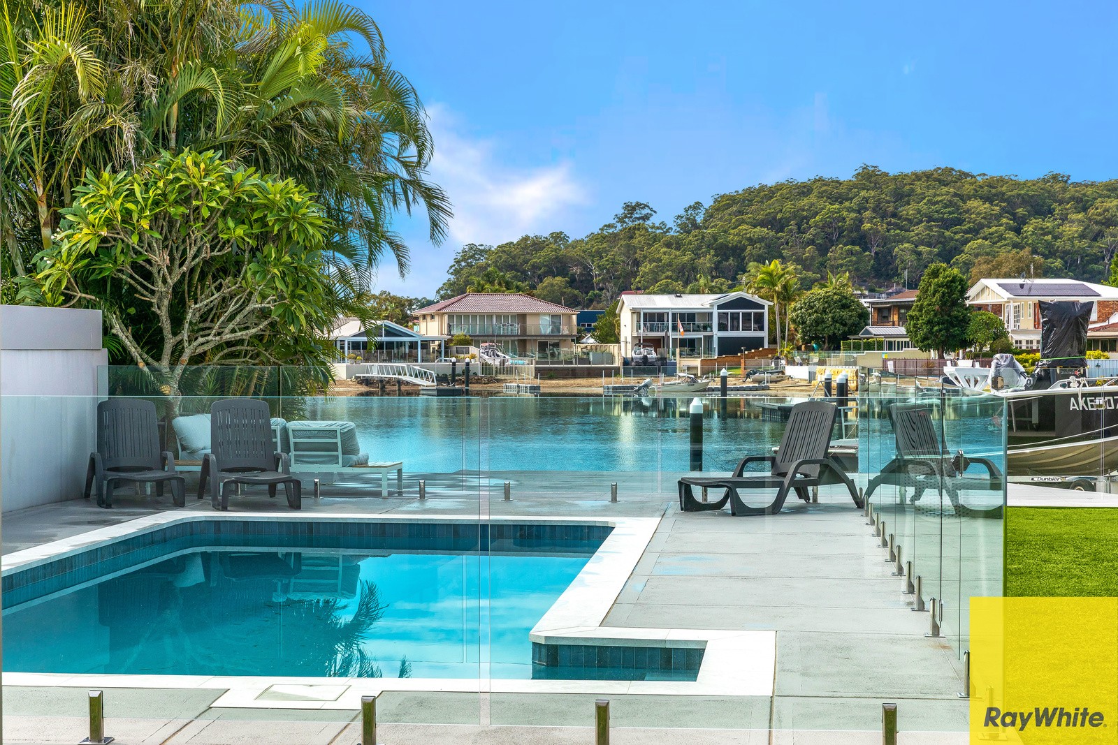 3 Heron Place, St Huberts Island, NSW 2257