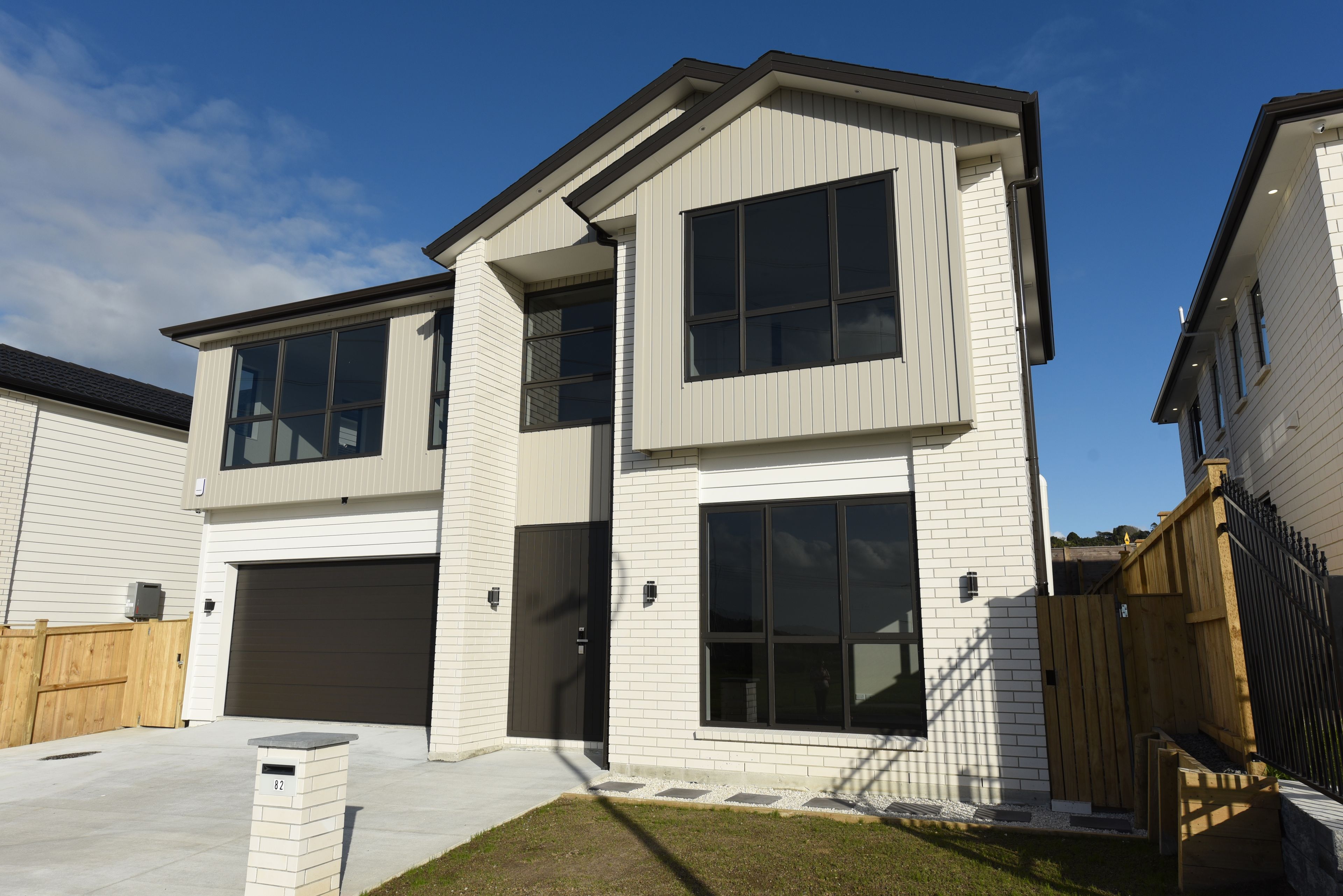 82 Charlestown Drive  Flatbush, Manukau, Manukau City