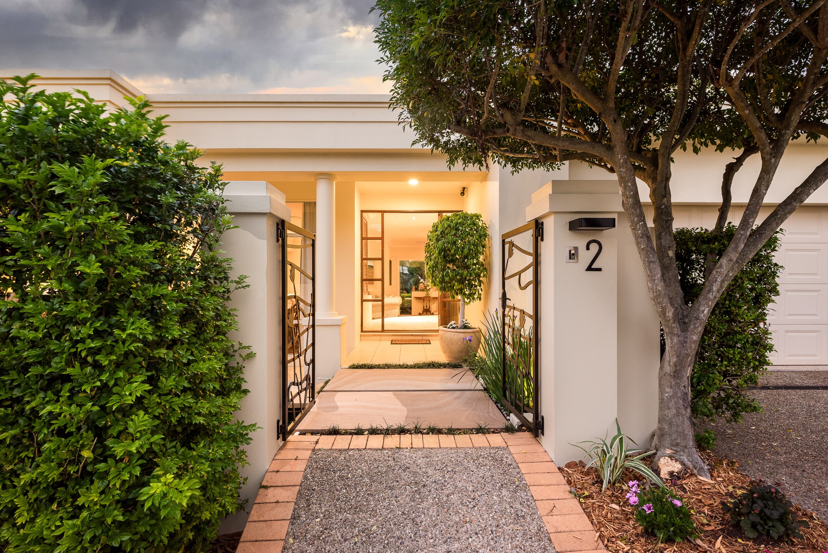 2/58 Tristania Drive, Bardon, QLD 4065