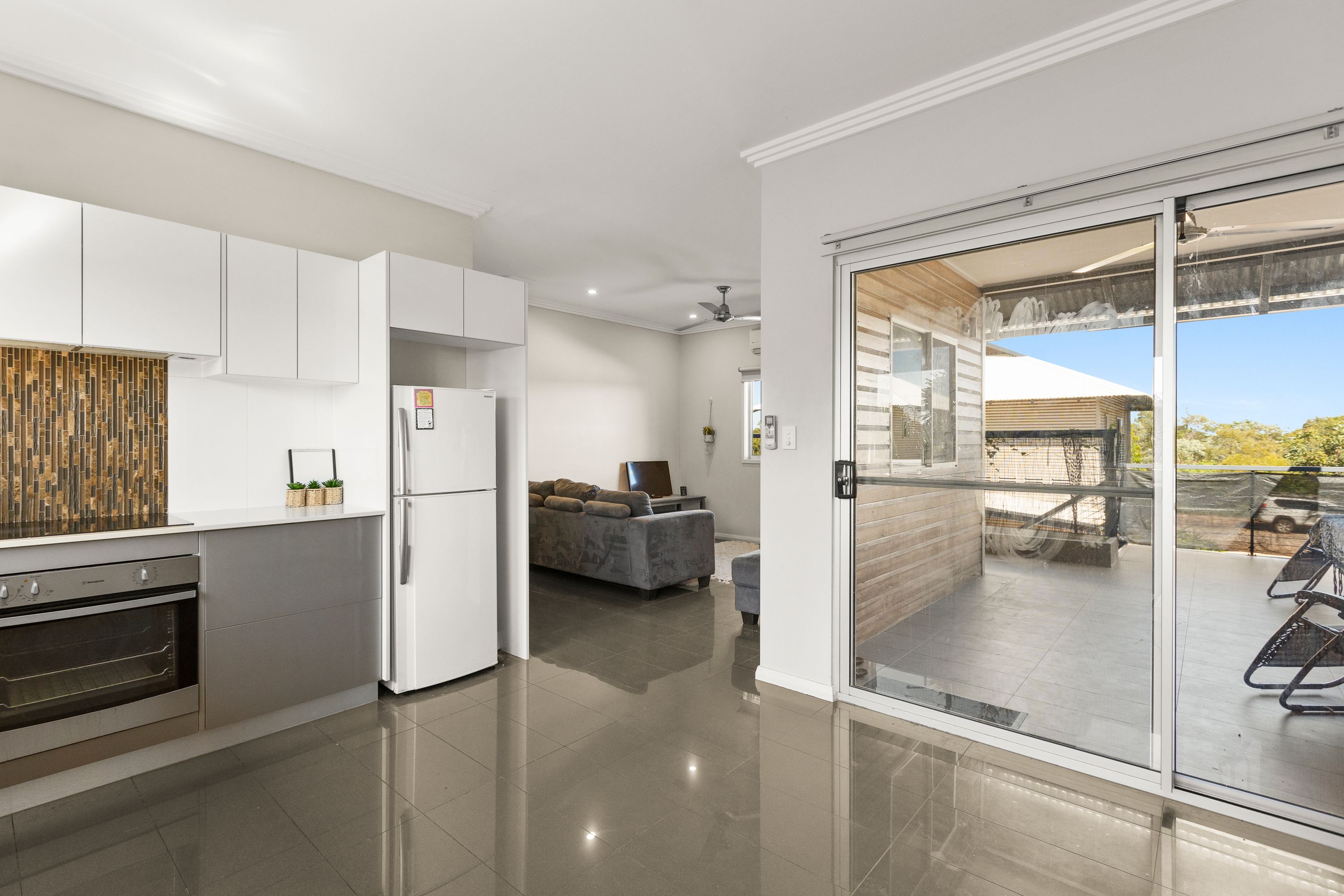 6/4 Shingoro Street, Bilingurr, WA 6725