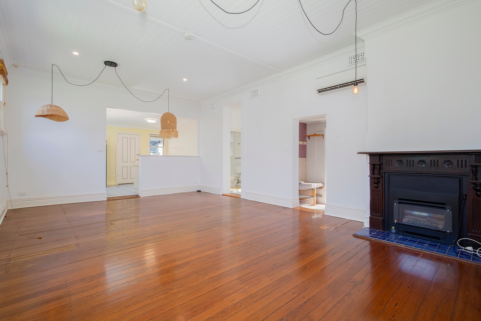 1 Dixon Street, Hamilton, NSW 2303