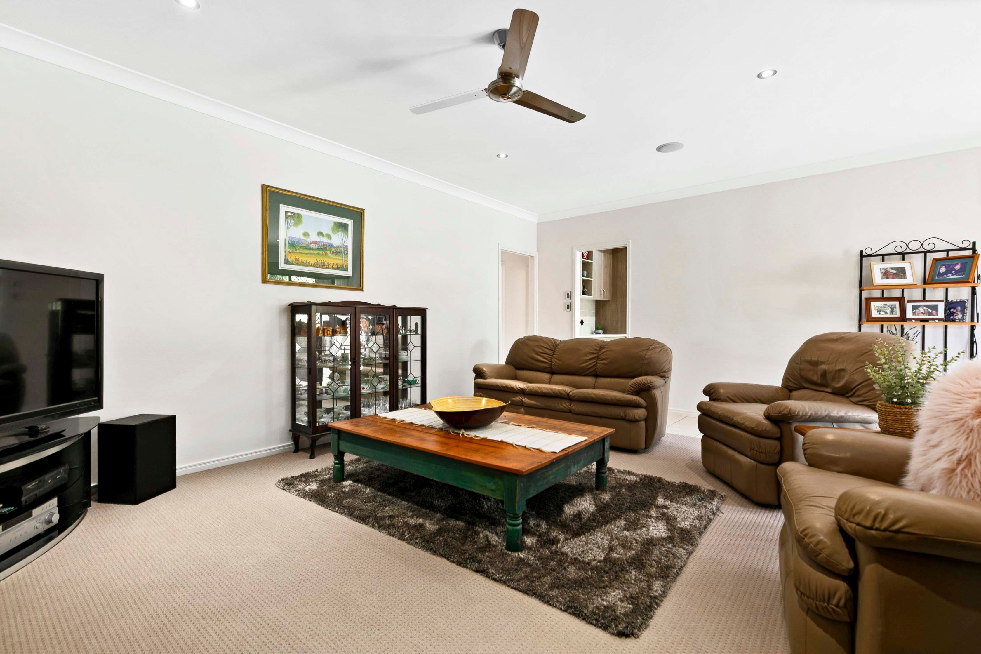 6 Norfolk Court — photo 7 of 30