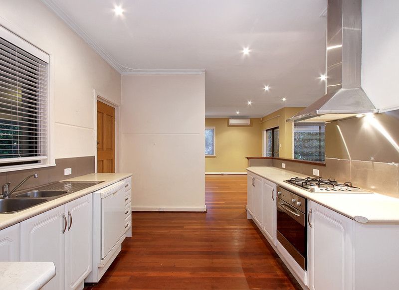 63 Lyndhurst Road, Kalamunda, WA 6076
