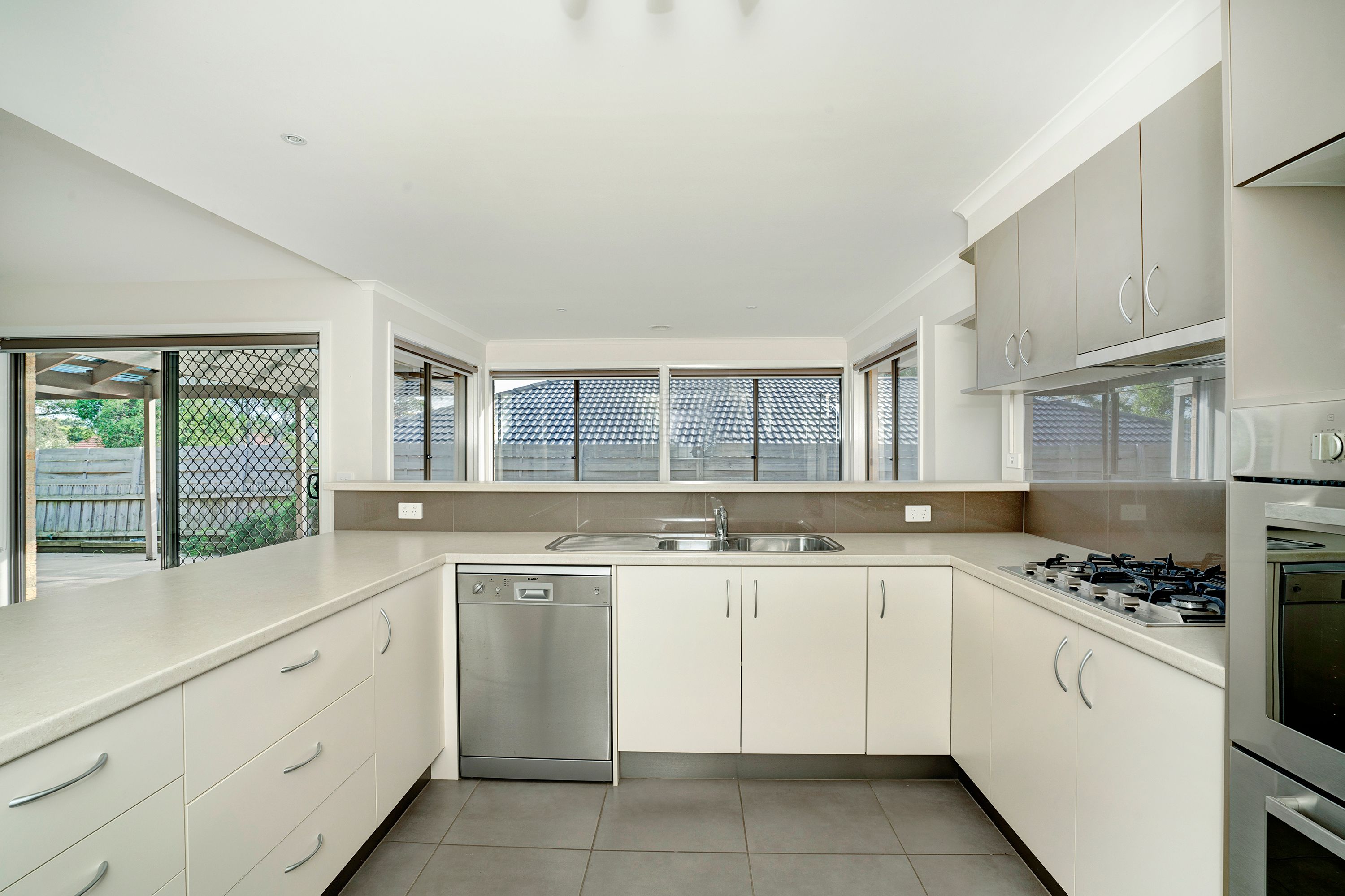 60 Flinders Avenue, Rosebud, VIC 3939