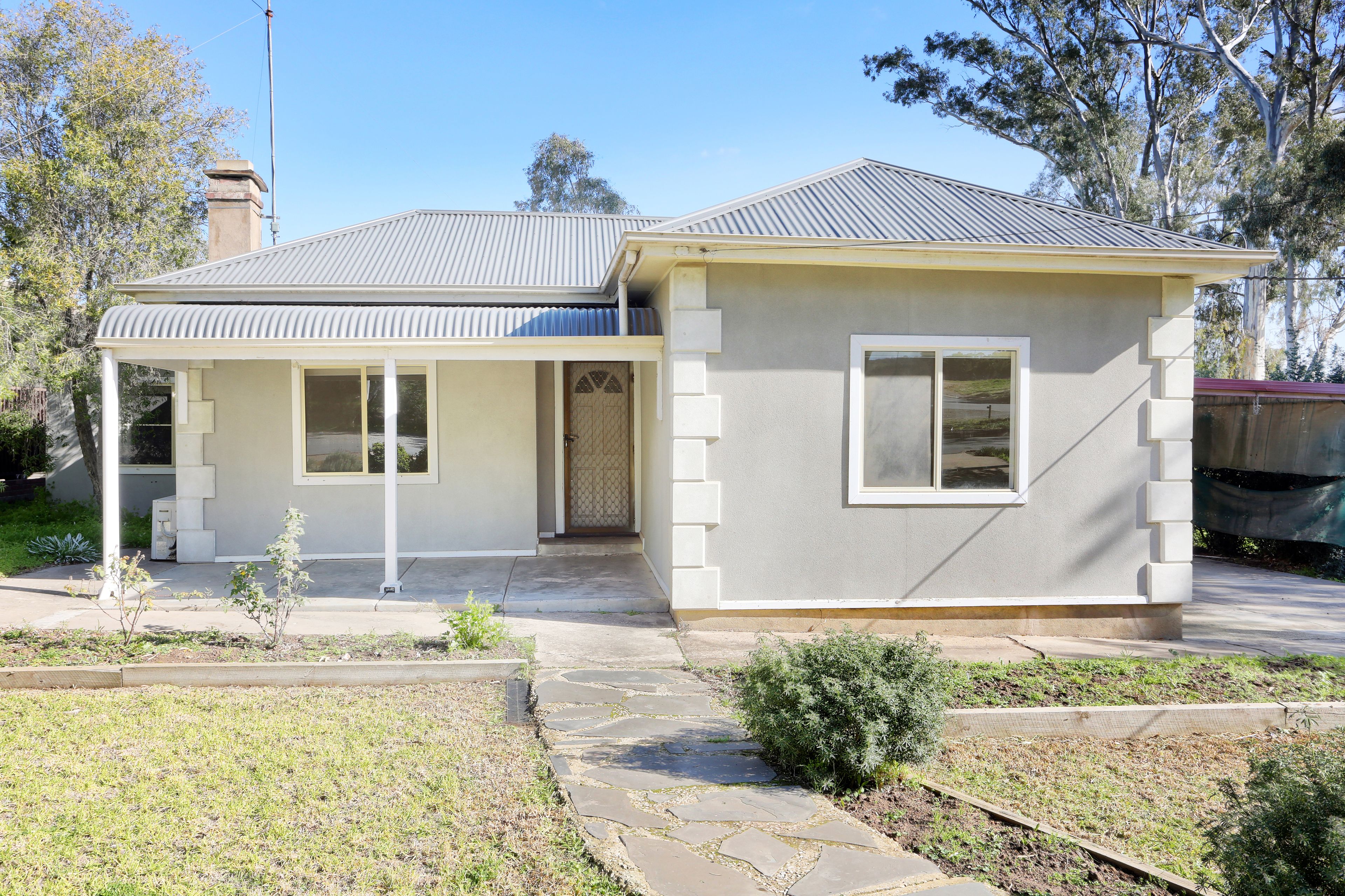 42 New Road, Clare, SA 5453
