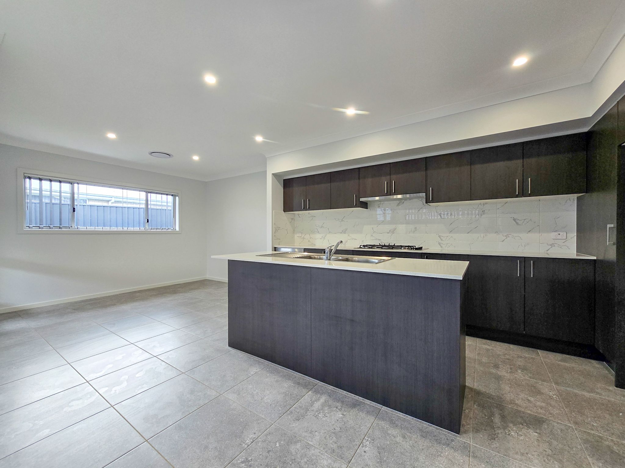 16 Mallee Crescent — photo 7 of 11