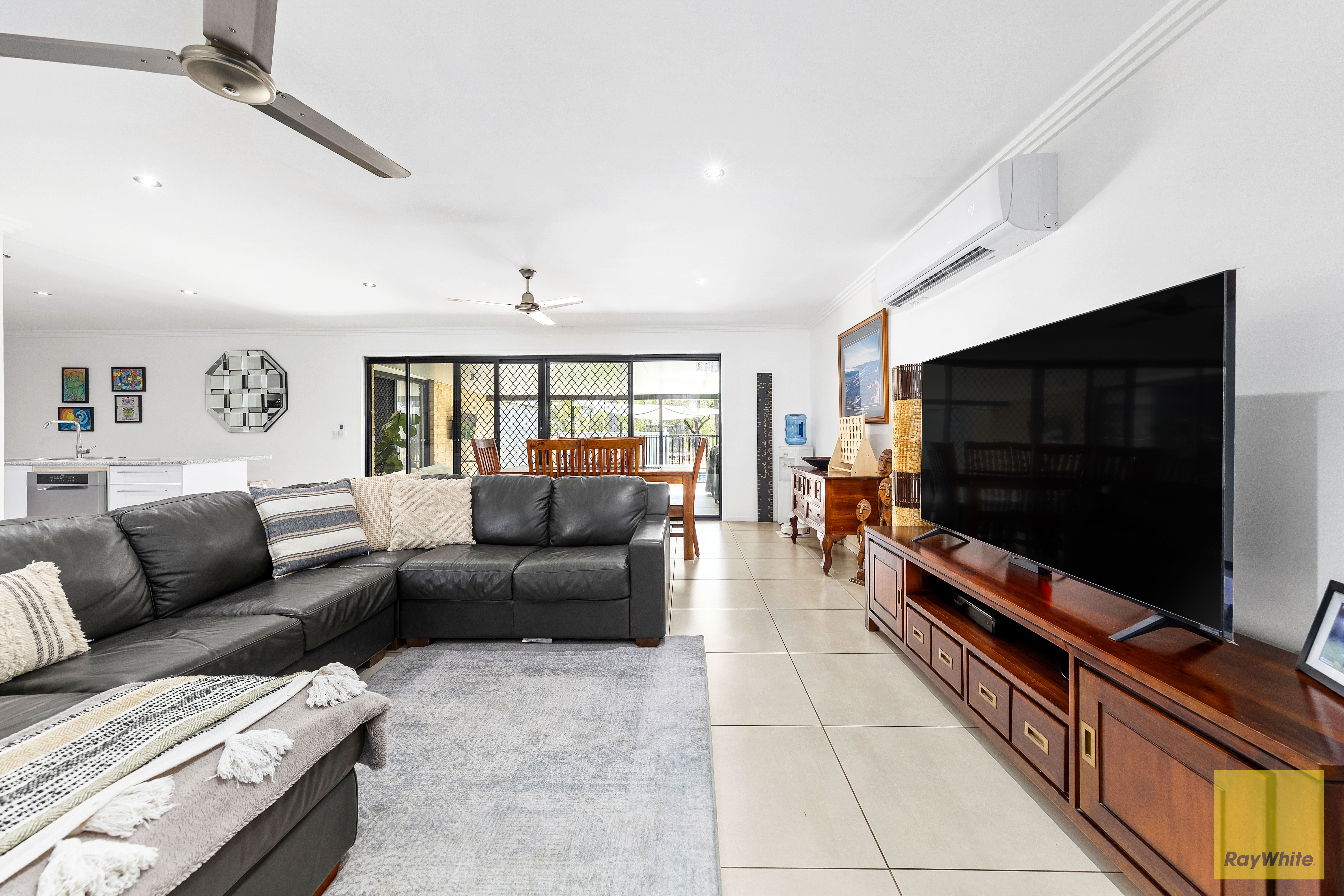 11 Canterbury Road — photo 3 of 25
