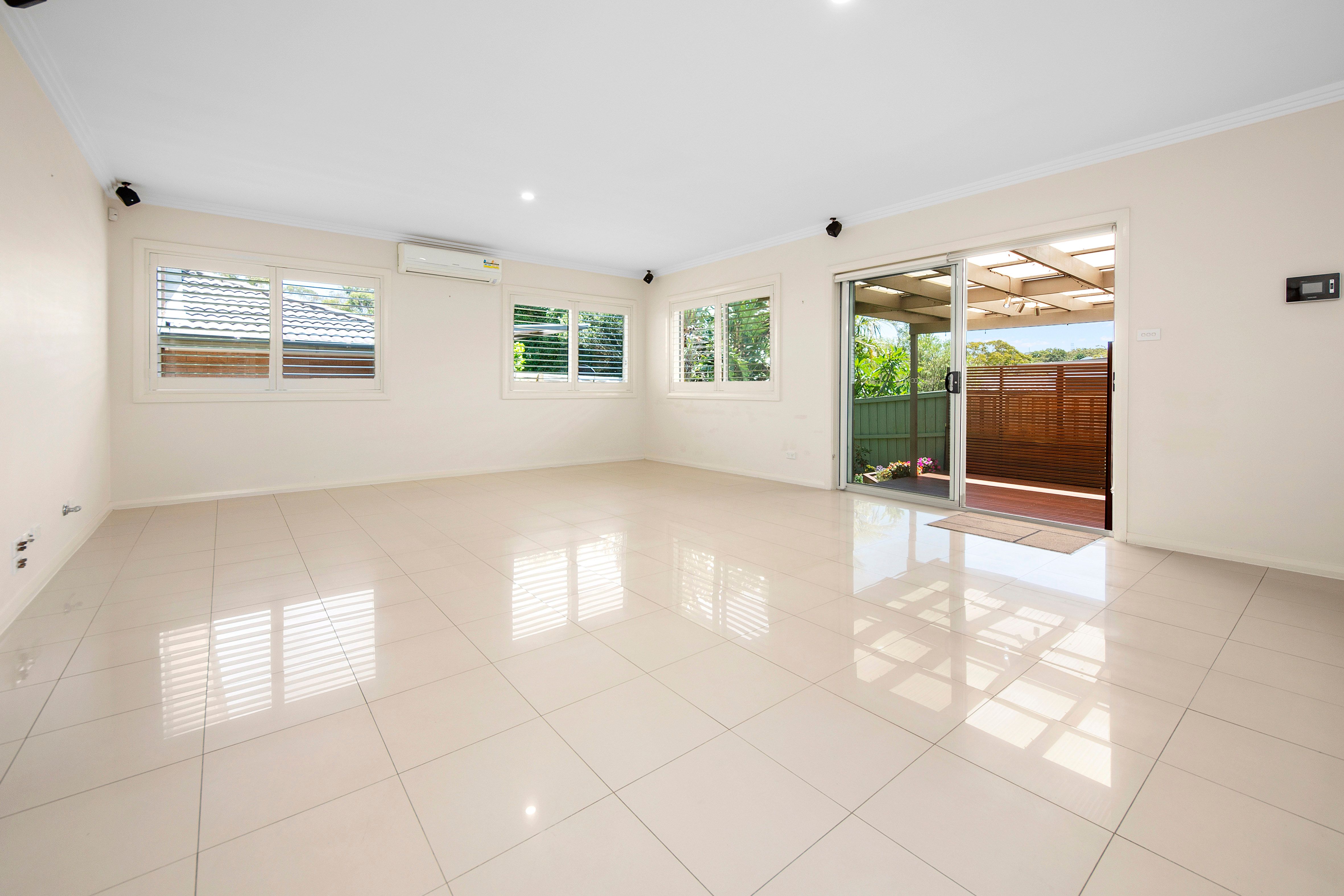 2/39 Leonay Street, Sutherland, NSW 2232