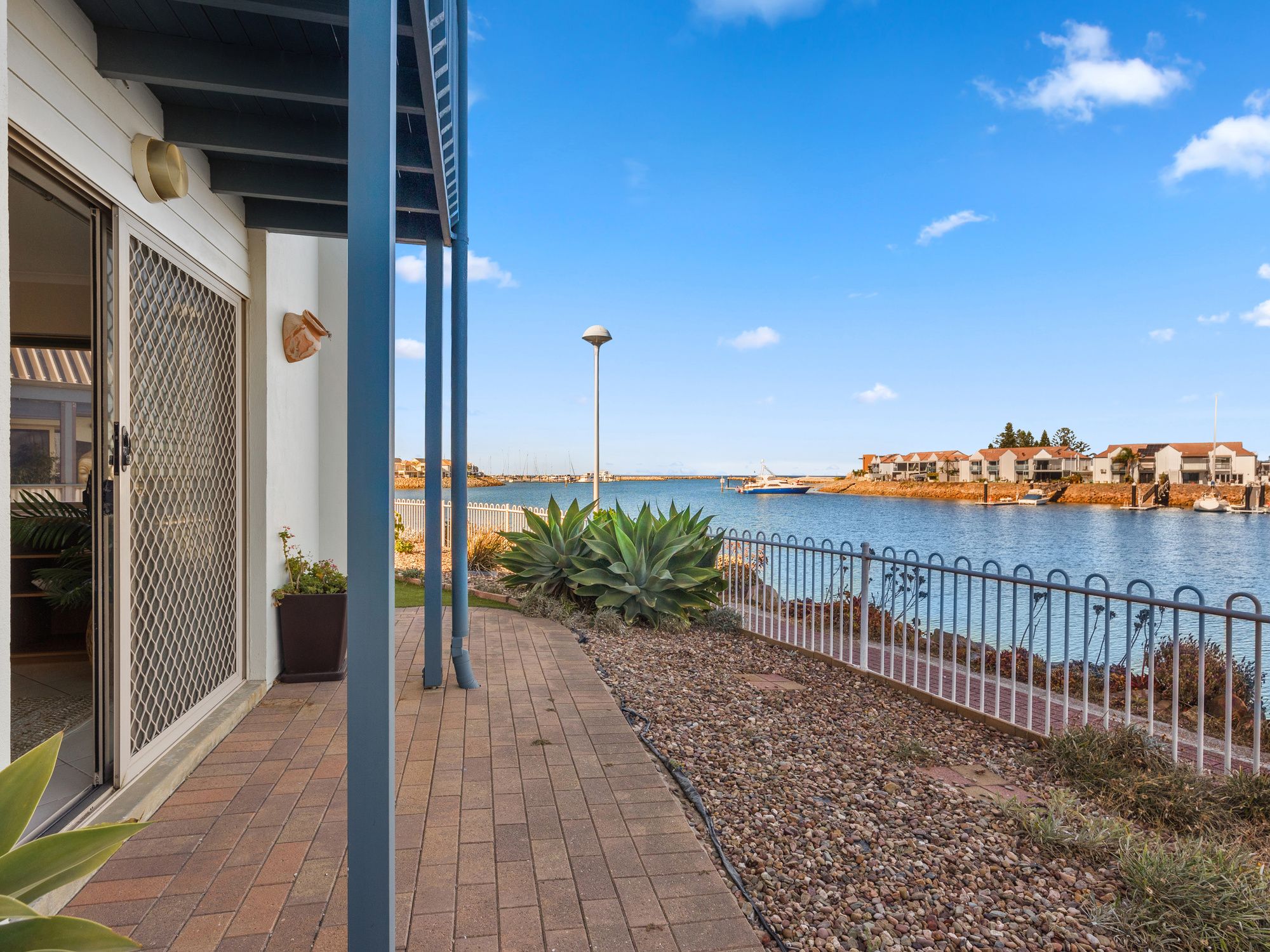 3/45 Falie Drive — photo 6 of 17