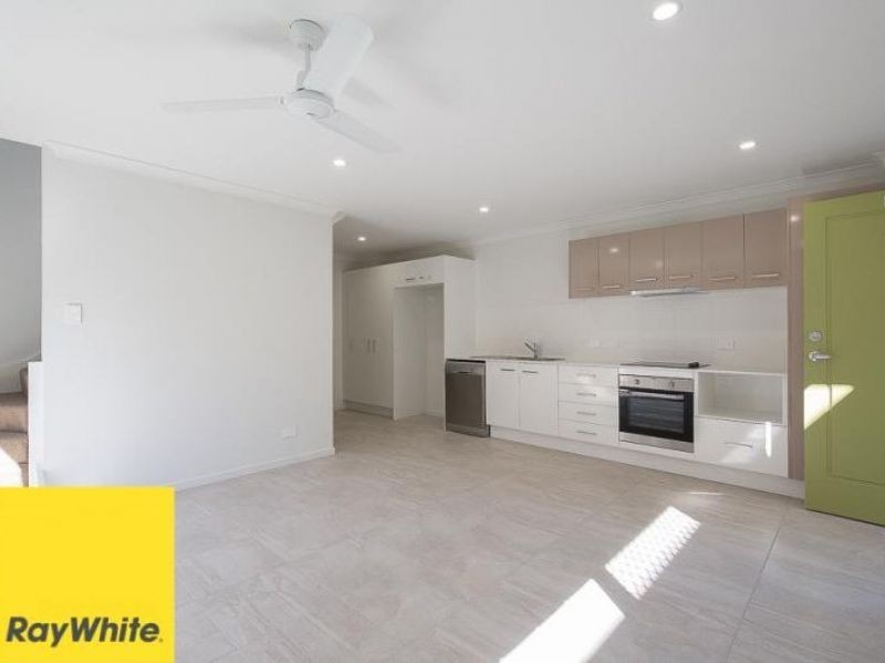 1/12 Scenic Road, Redbank Plains, QLD 4301