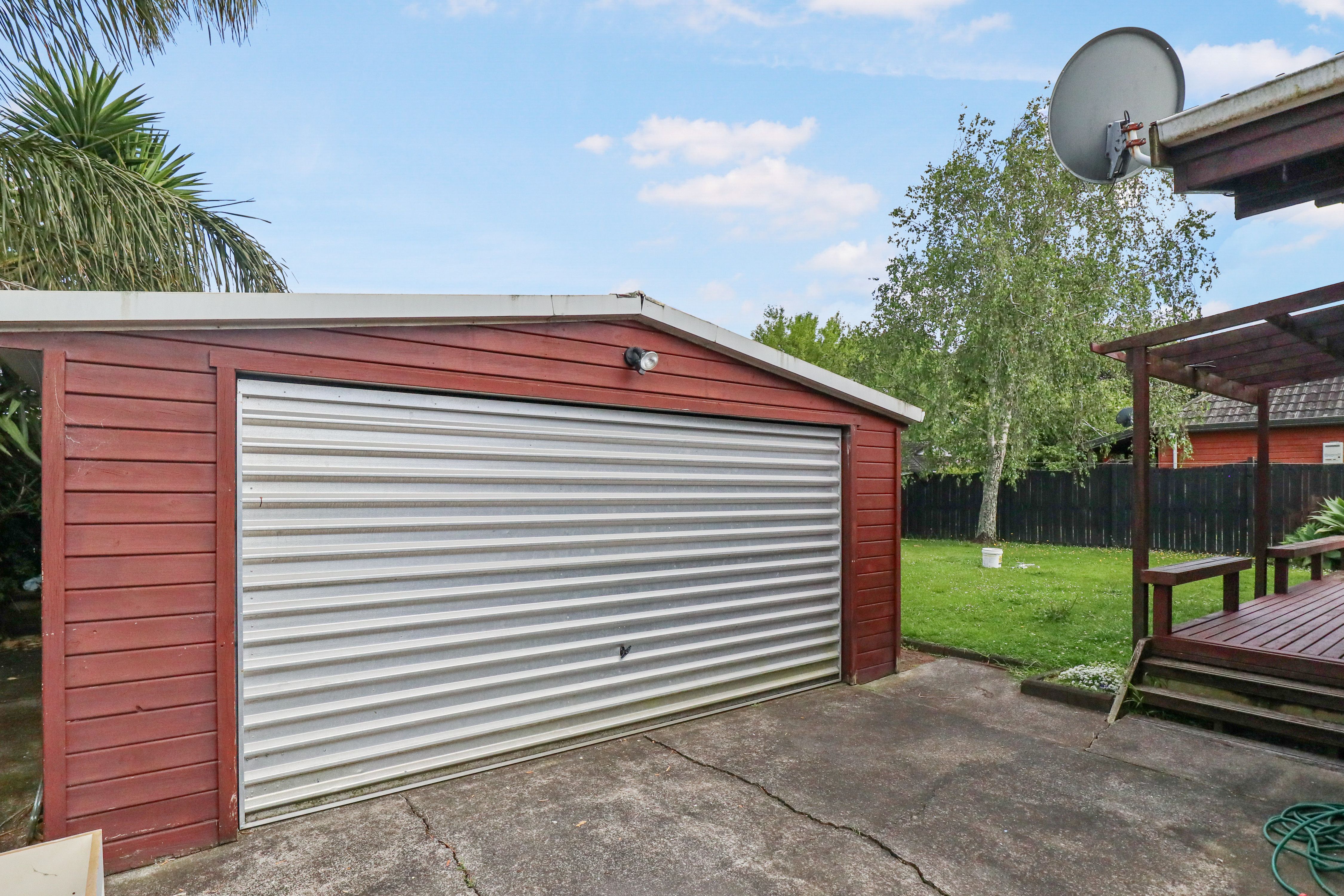 123 Botany Road, Howick, Manukau City