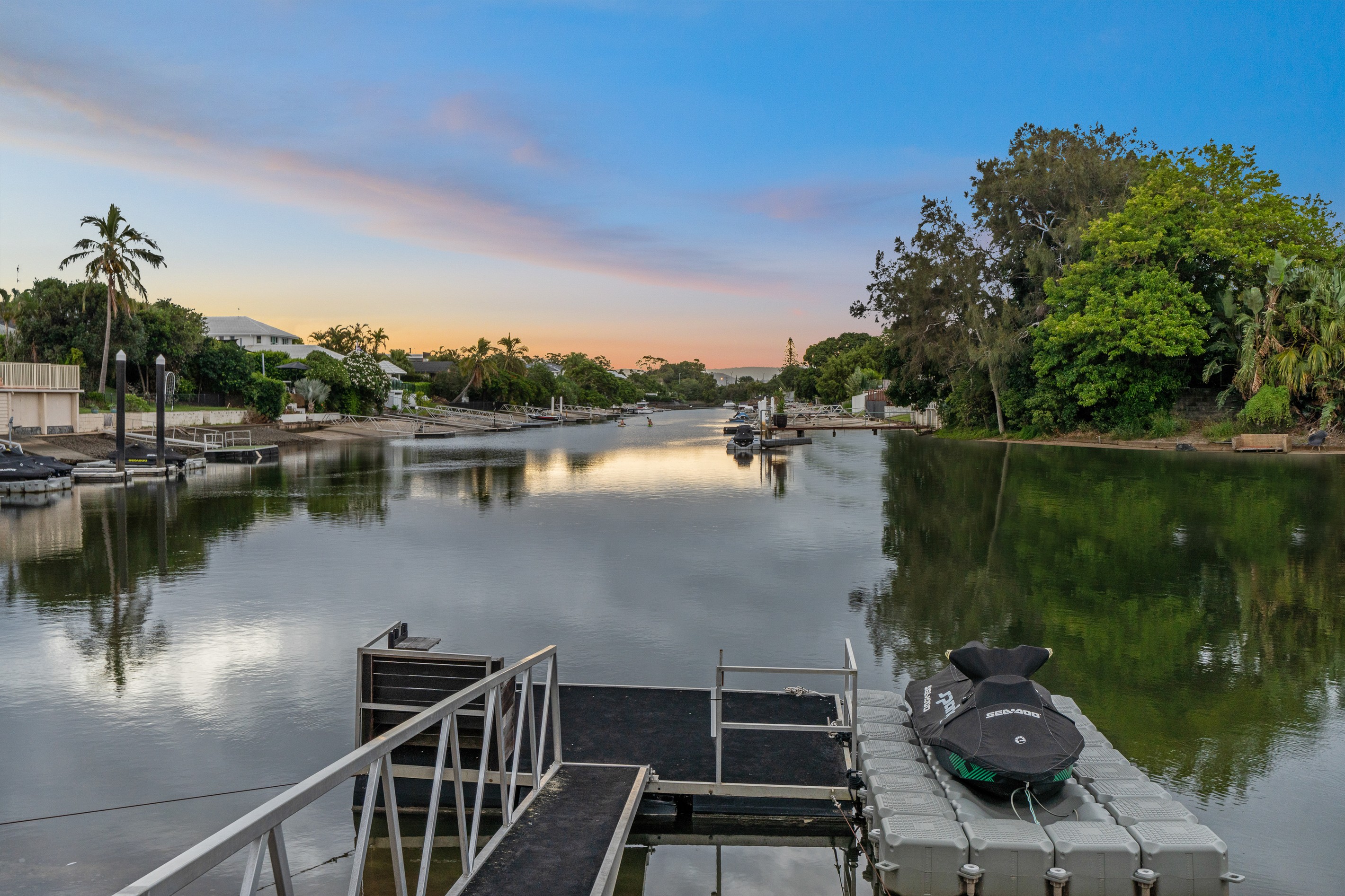 5 Fiesta Avenue, Isle Of Capri, QLD 4217