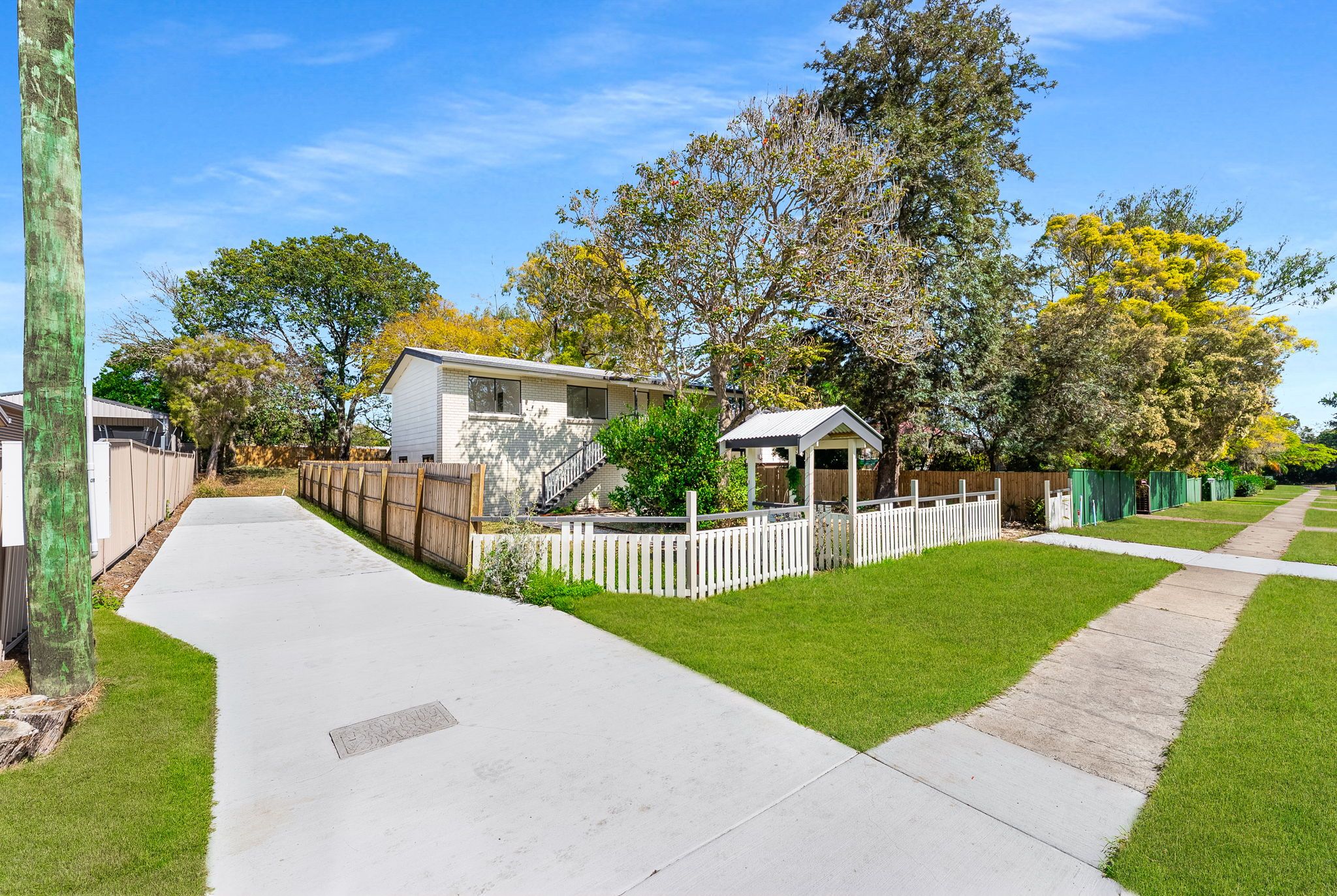 18 Russell Drive — photo 5 of 7