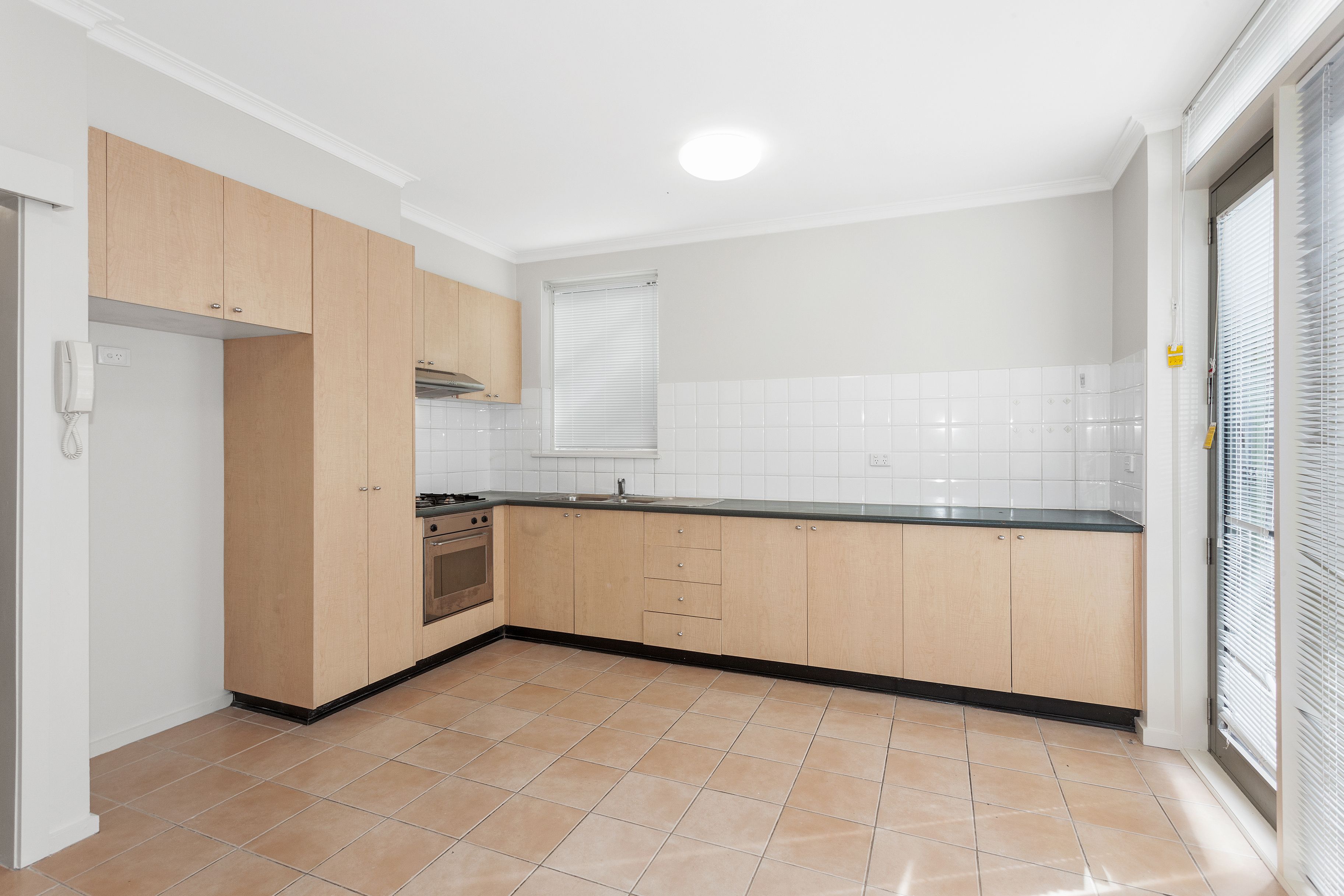 4/11 Rosstown Road, Carnegie, VIC 3163