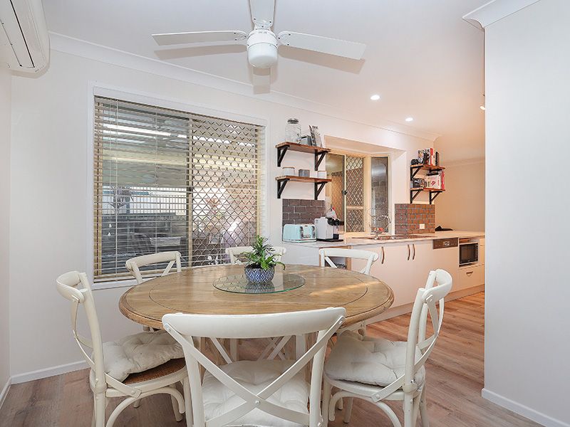 17 Donnelly Drive, Kallangur, QLD 4503