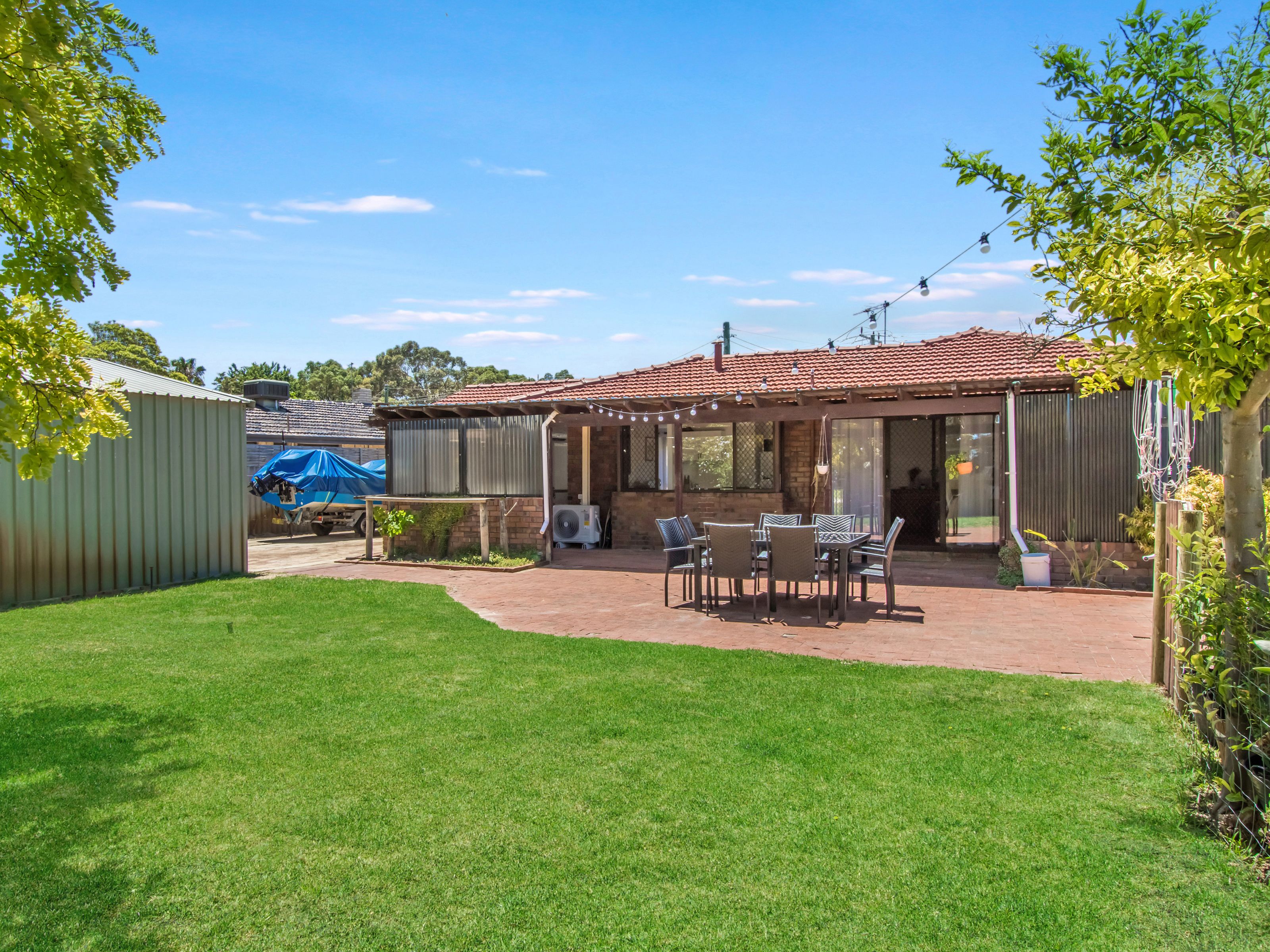 86 Seabrooke Avenue, Rockingham, WA 6168