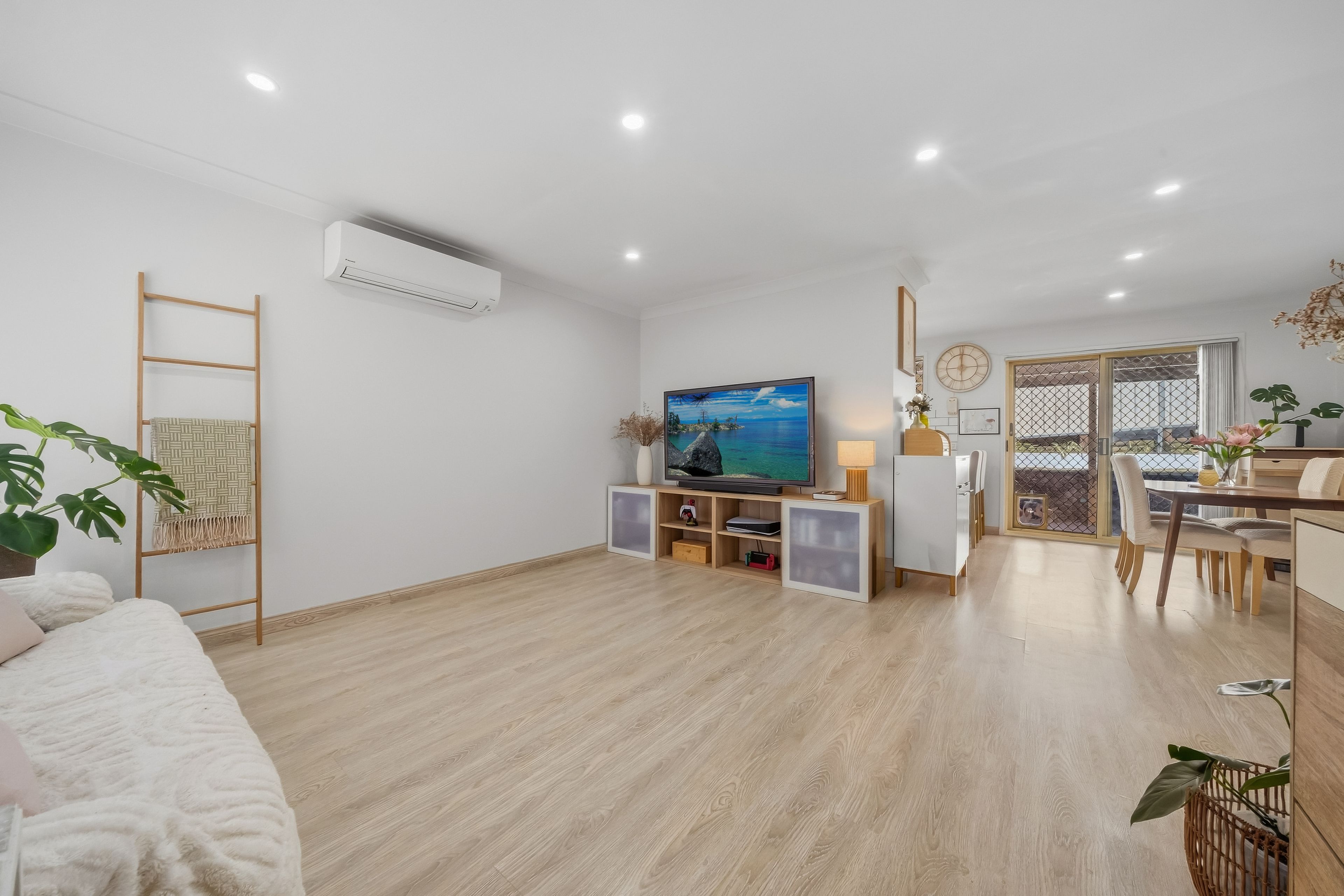 11/130 Glenfield Road — photo 5 of 11