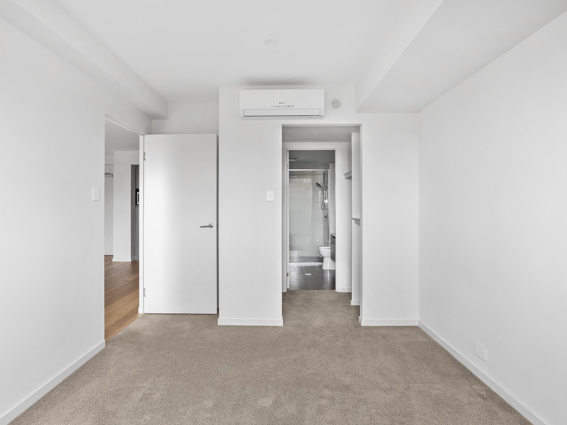 Where Lifestyle, Location and Luxury Align — photo 11 of 26