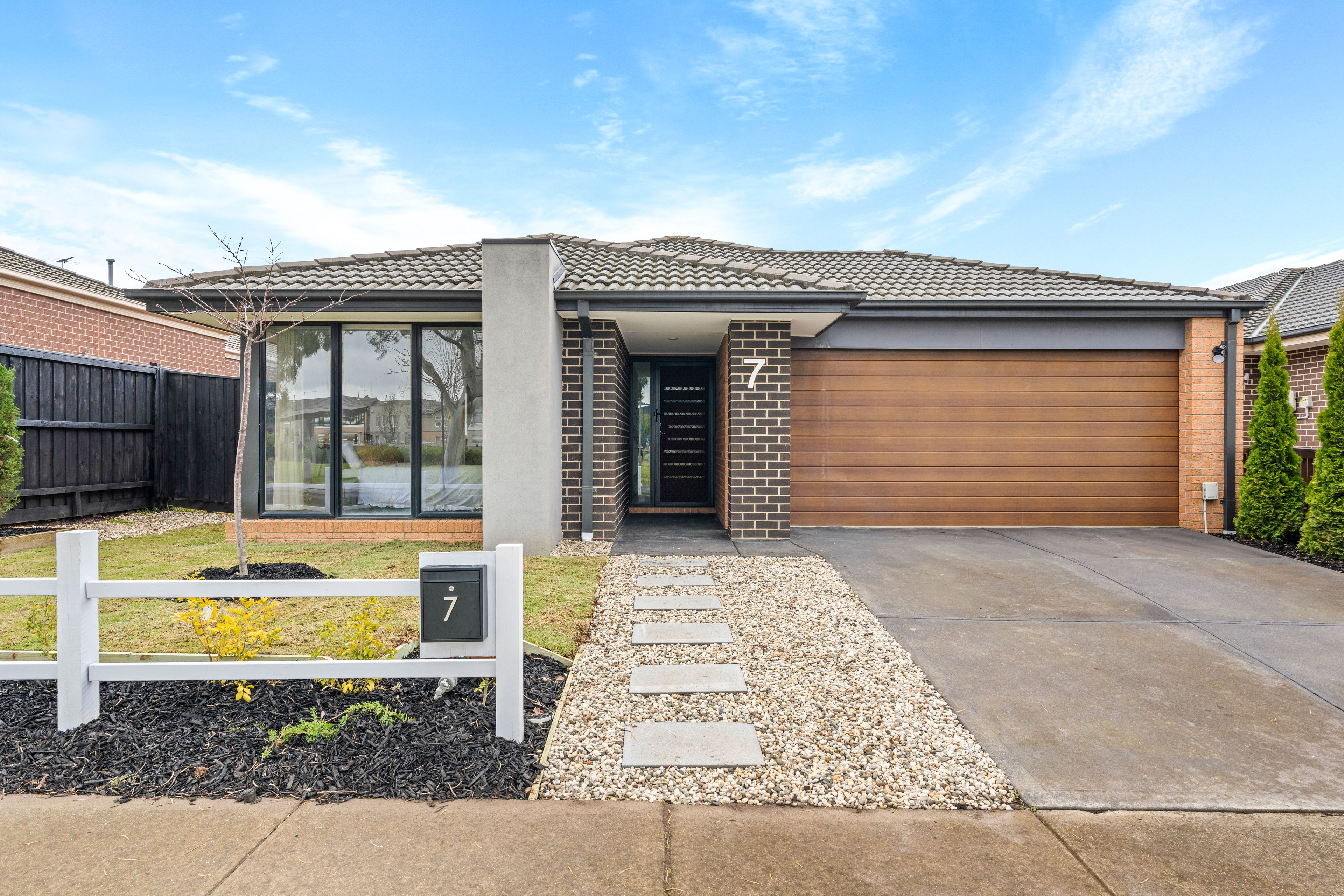 7 Greenside Way — photo from Ray White Eltham