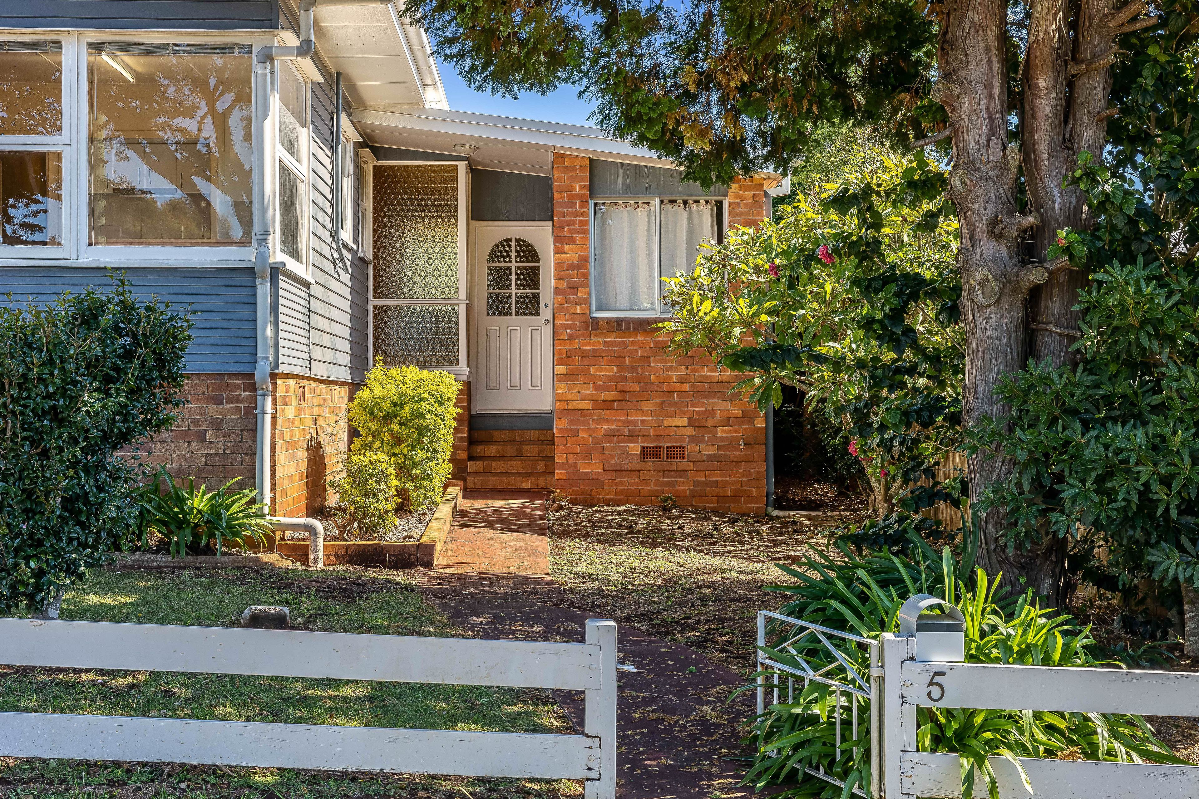 5 Jewell Street, Centenary Heights, QLD 4350