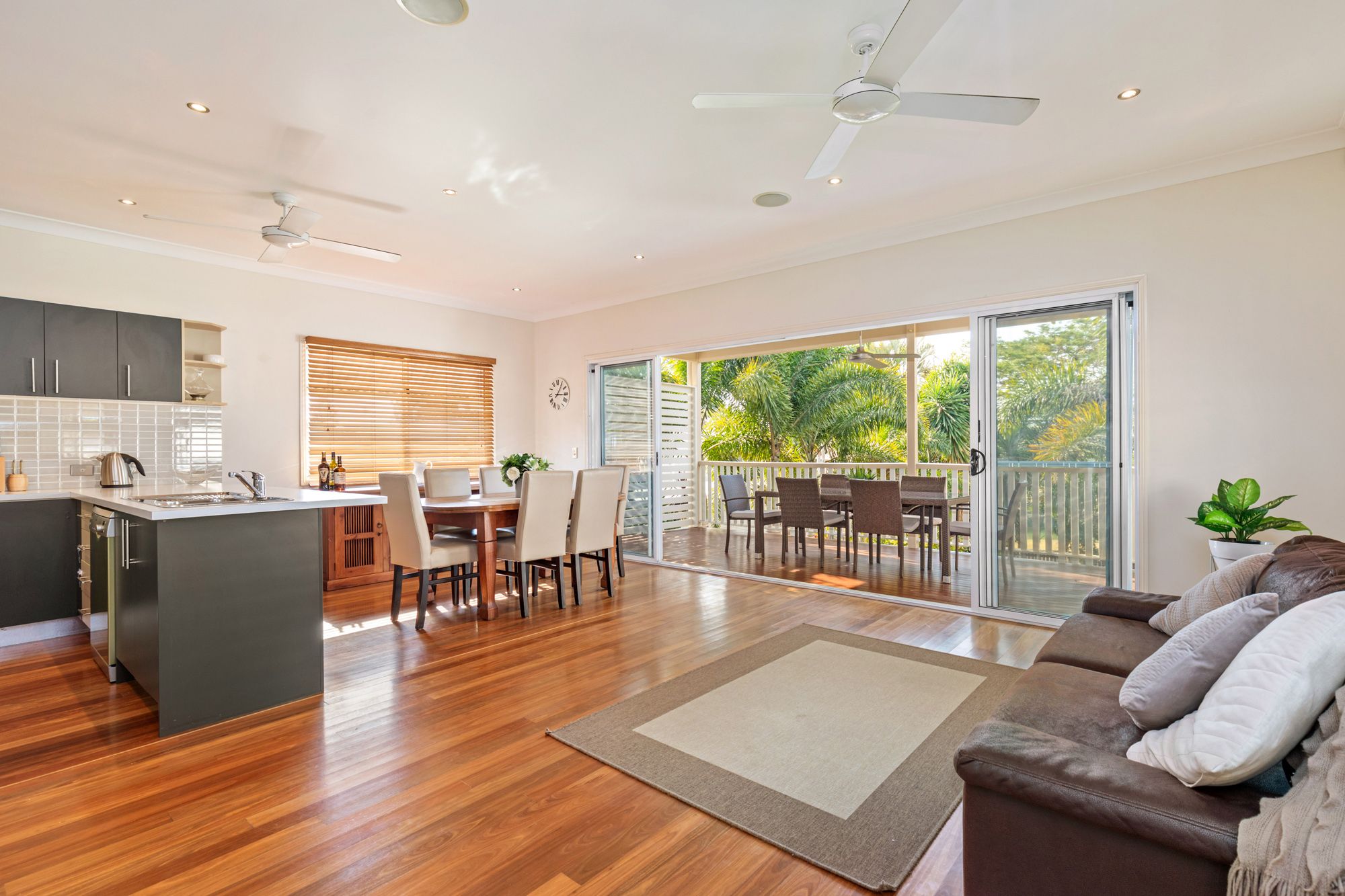 16 Collins Street, Corinda, QLD 4075