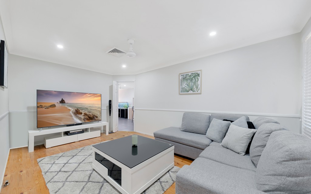 3 Maxwell Street, Macquarie Fields, NSW 2564