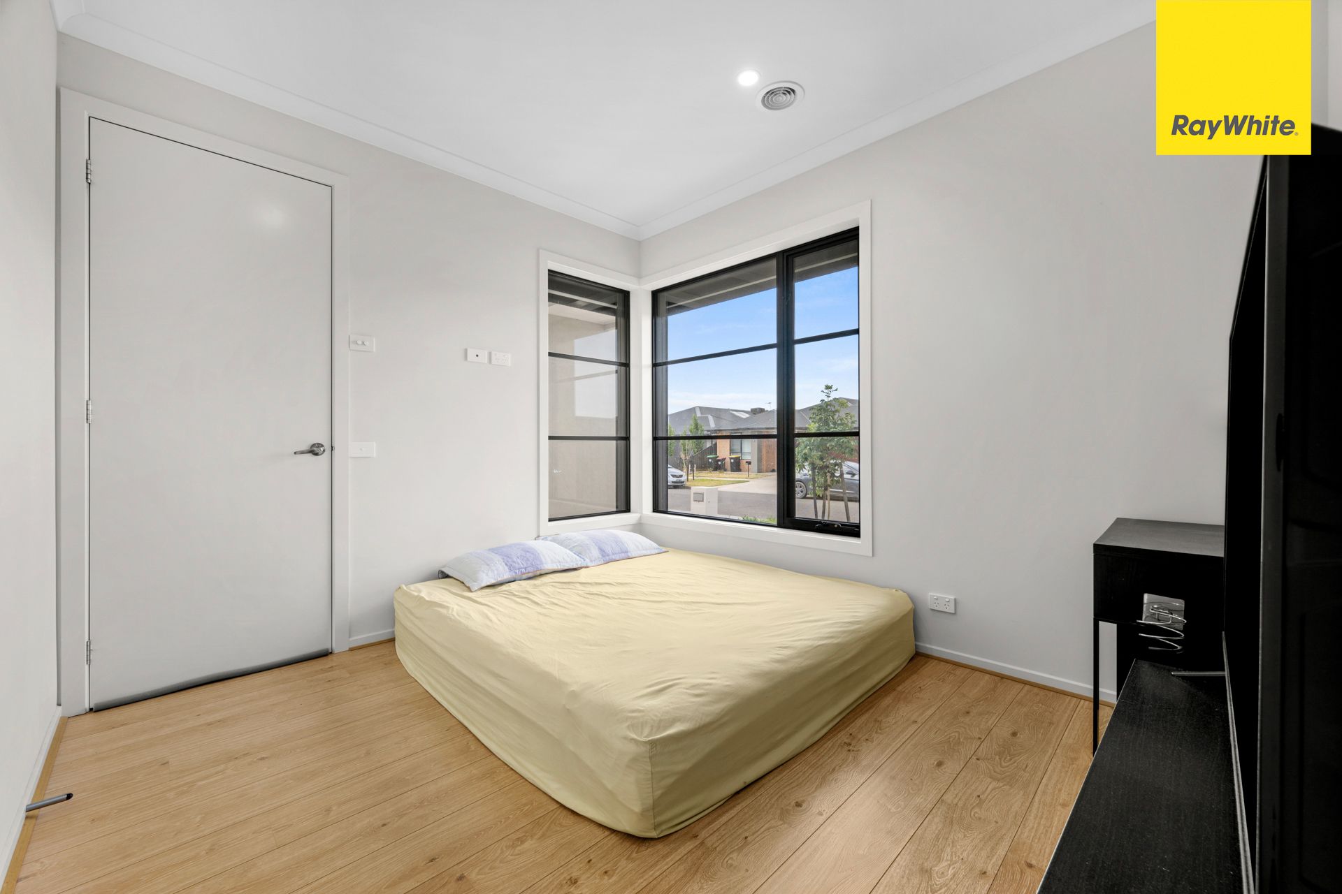 14 Glenard Avenue, Strathtulloh, VIC 3338