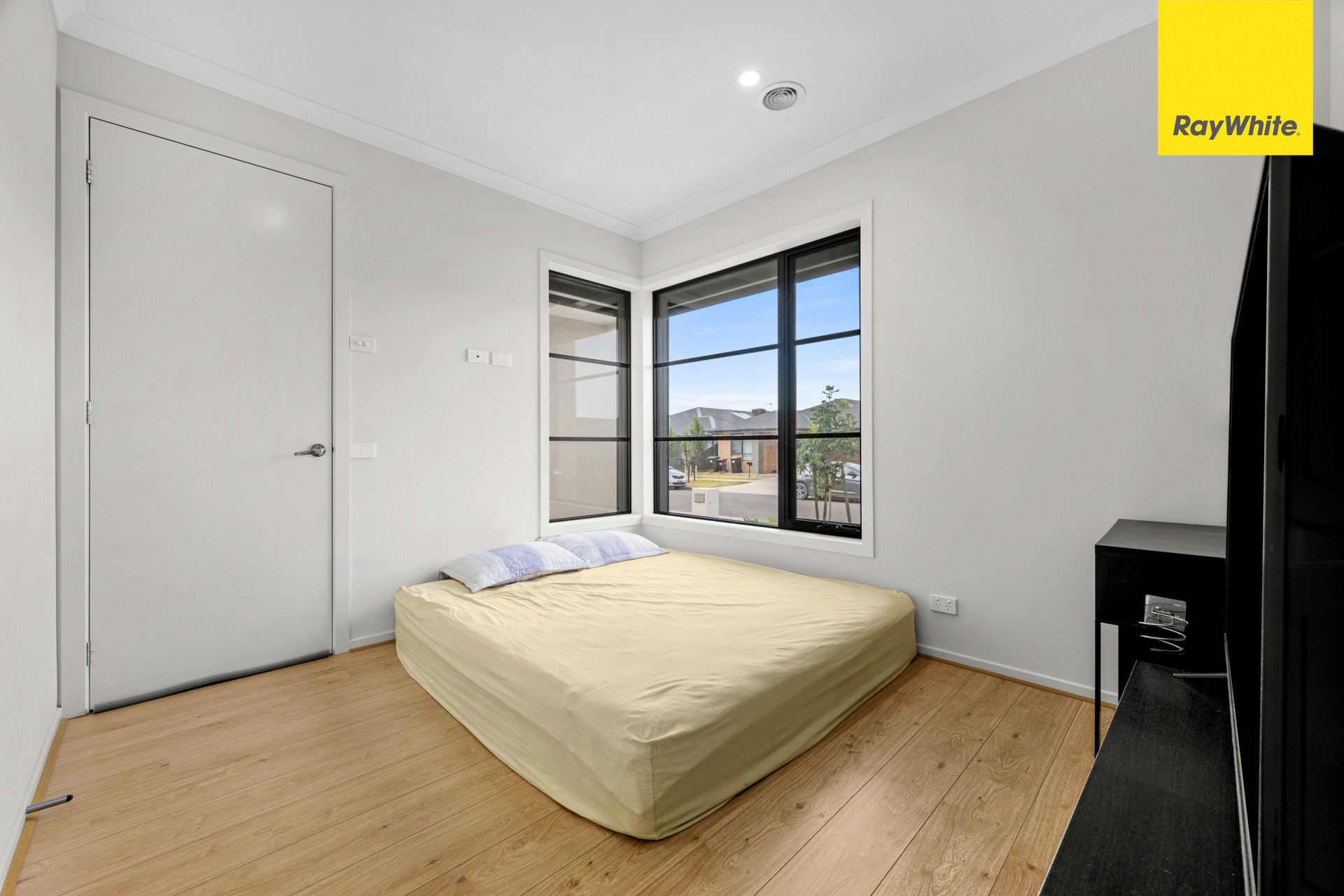 14 Glenard Avenue, Strathtulloh, VIC 3338