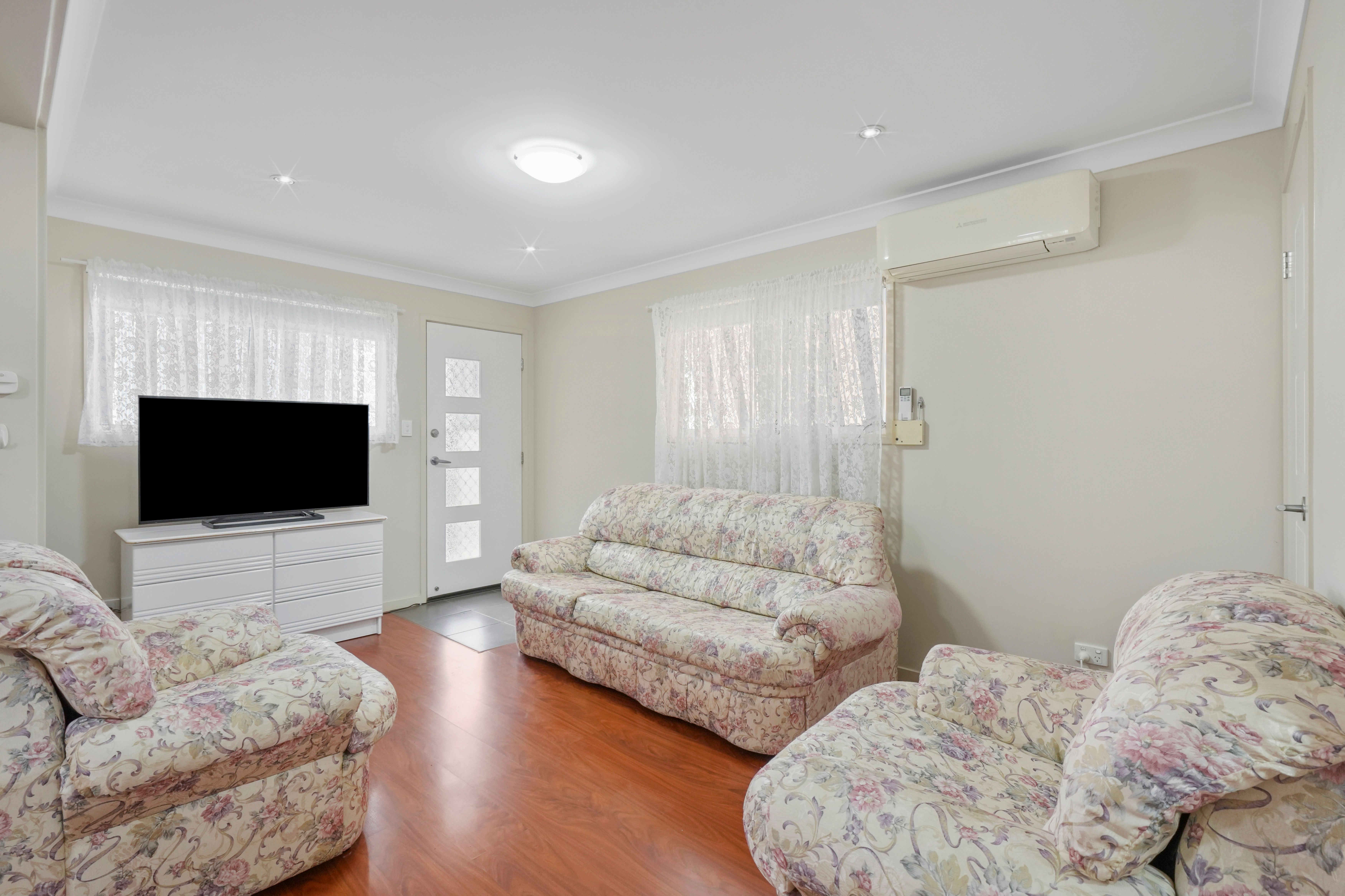 40/339-347 Brisbane Street — photo 4 of 19