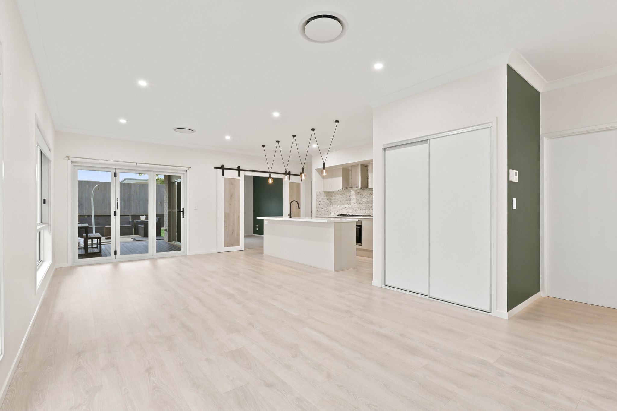 31 Hinchinbrook Circuit, Morayfield, QLD 4506