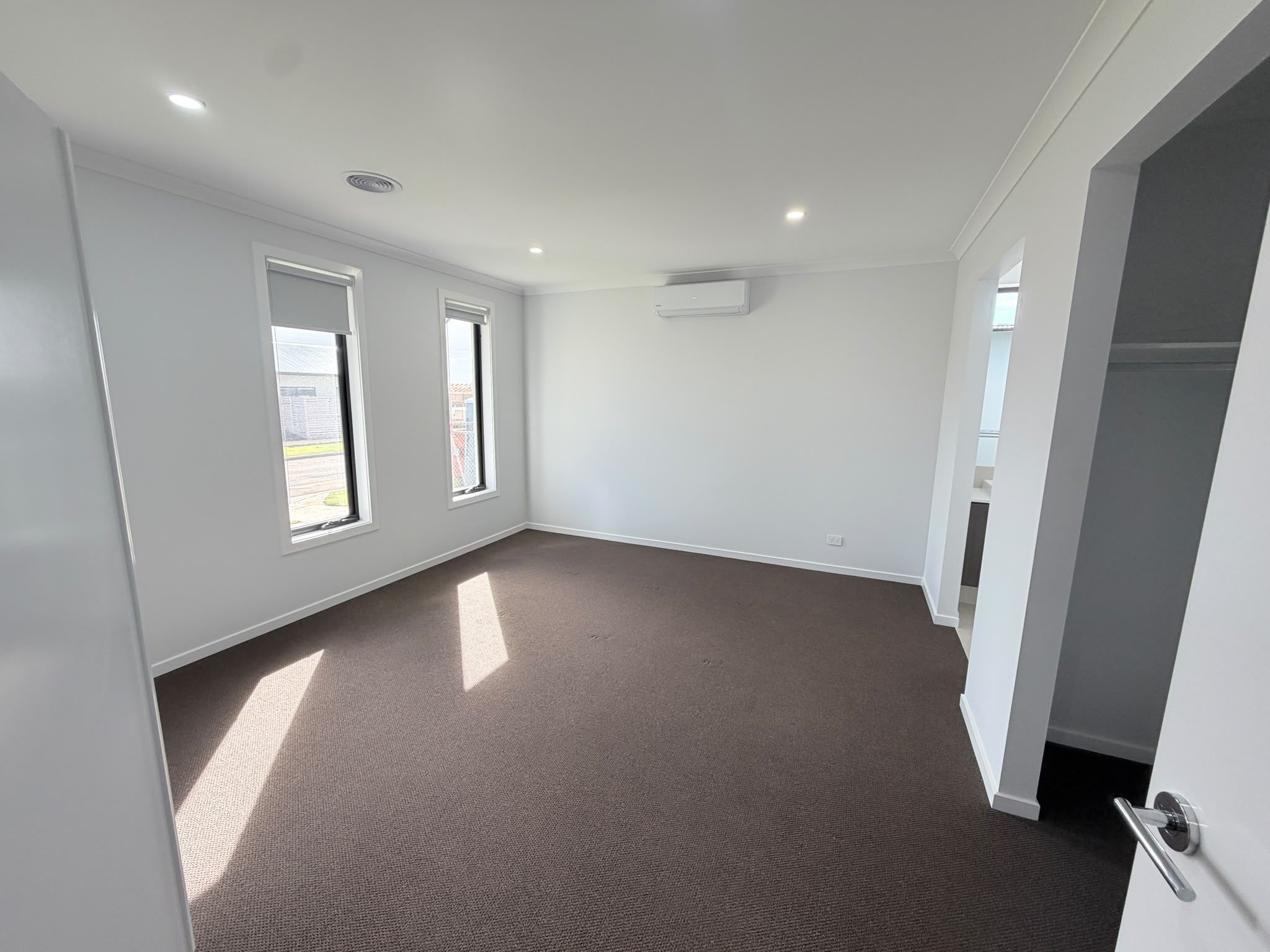 10 Oski Street — photo 6 of 15