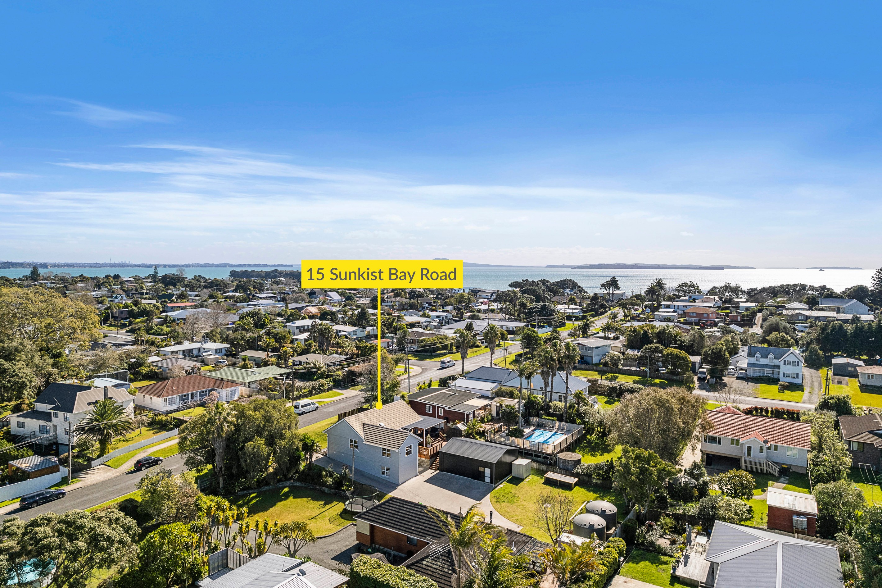 15 Sunkist Bay Road, Beachlands, Manukau City
