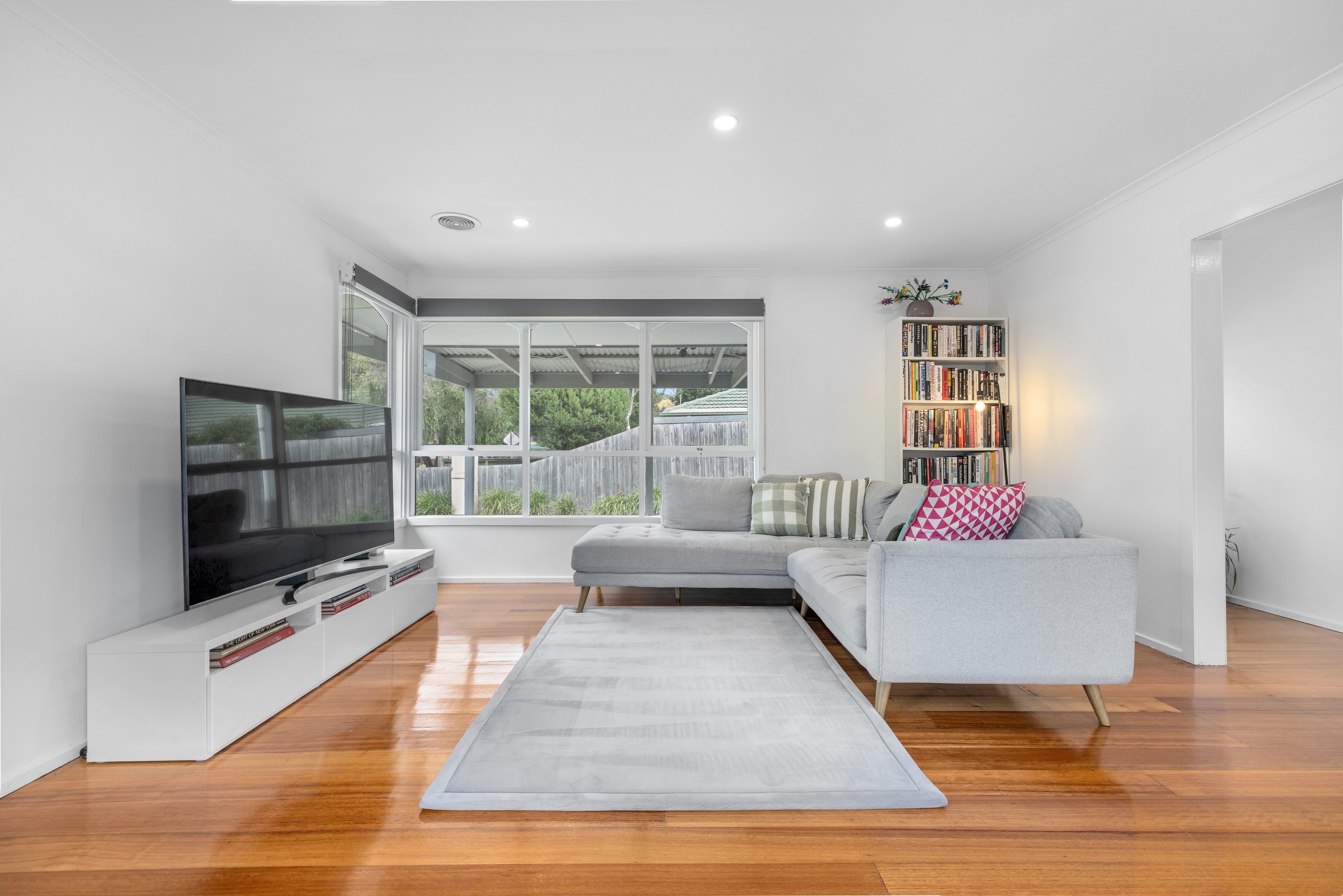 1/70 Mountain Gate Drive, Ferntree Gully, VIC 3156