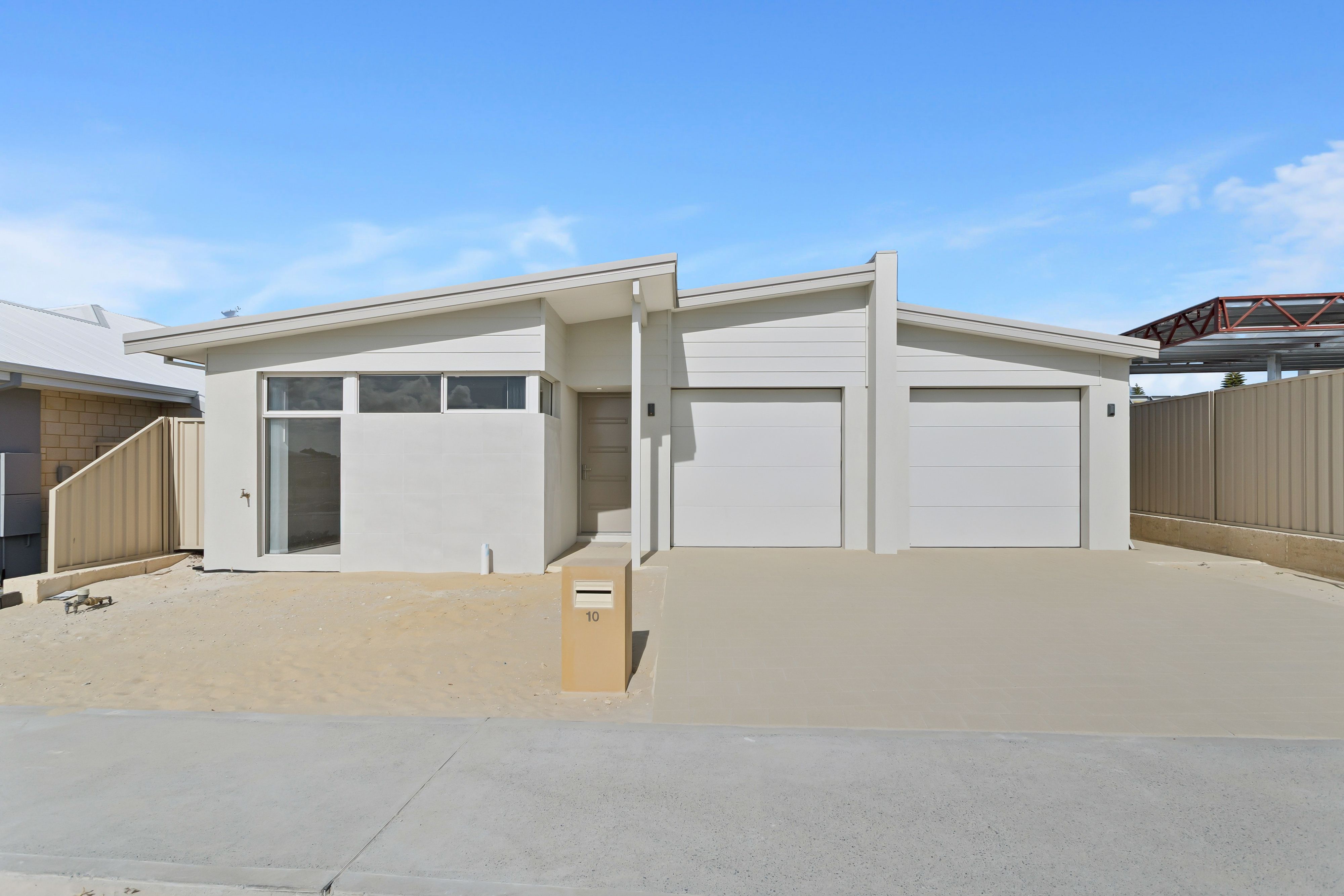 10B Dunraven Road, Two Rocks, WA 6037