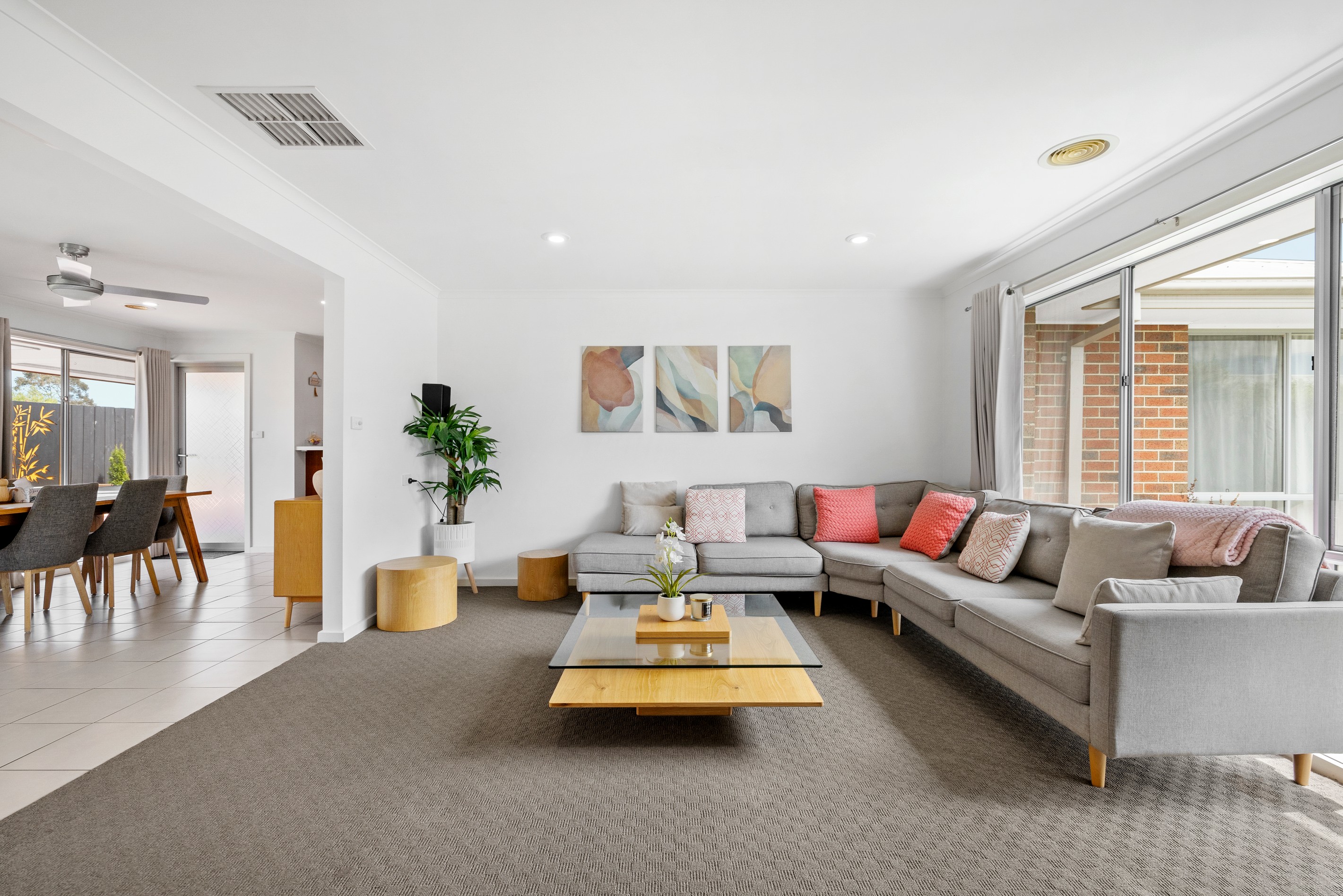 12A View Street, Croydon, VIC 3136