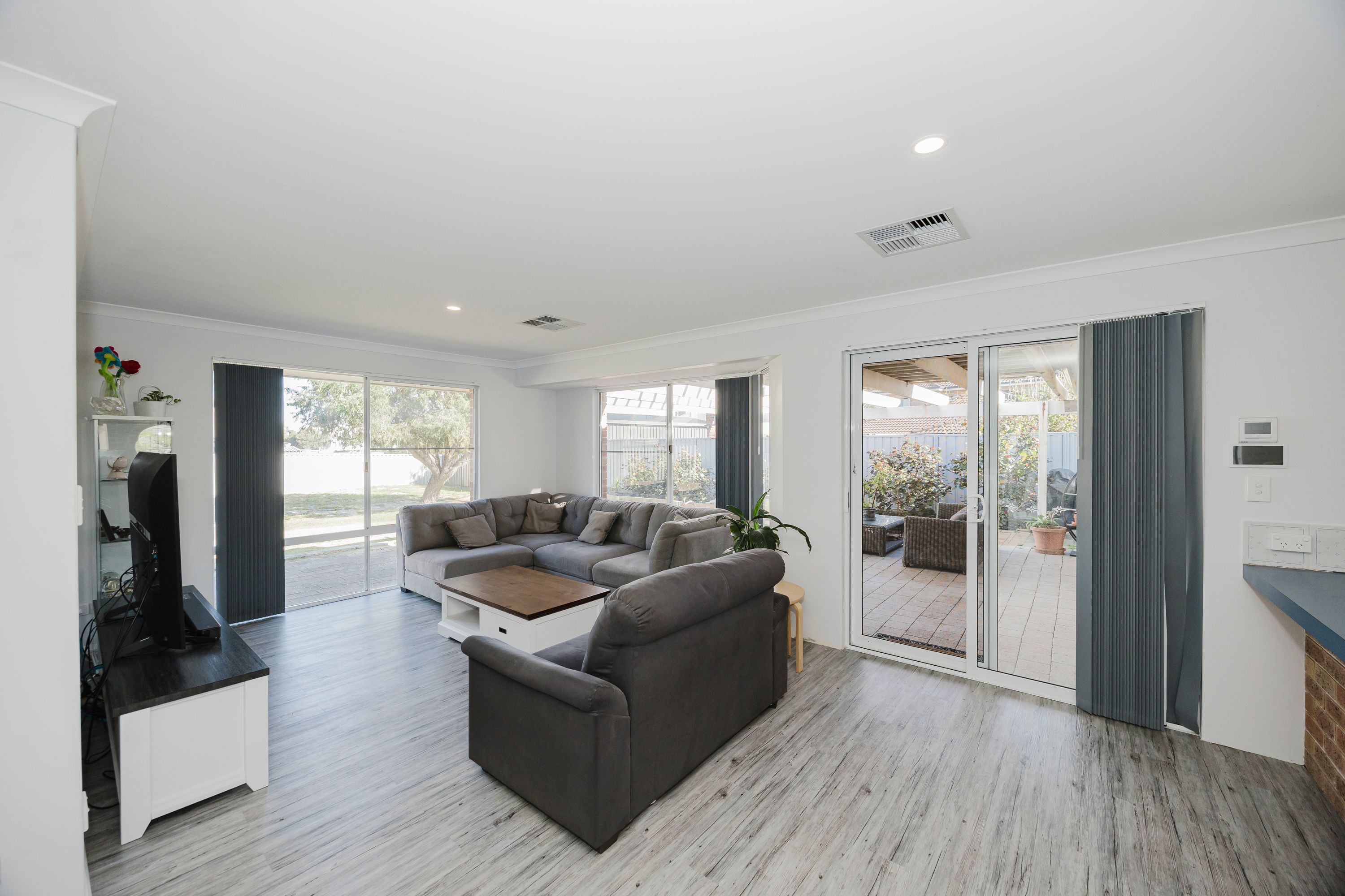 102 Damepattie Drive — photo 4 of 25