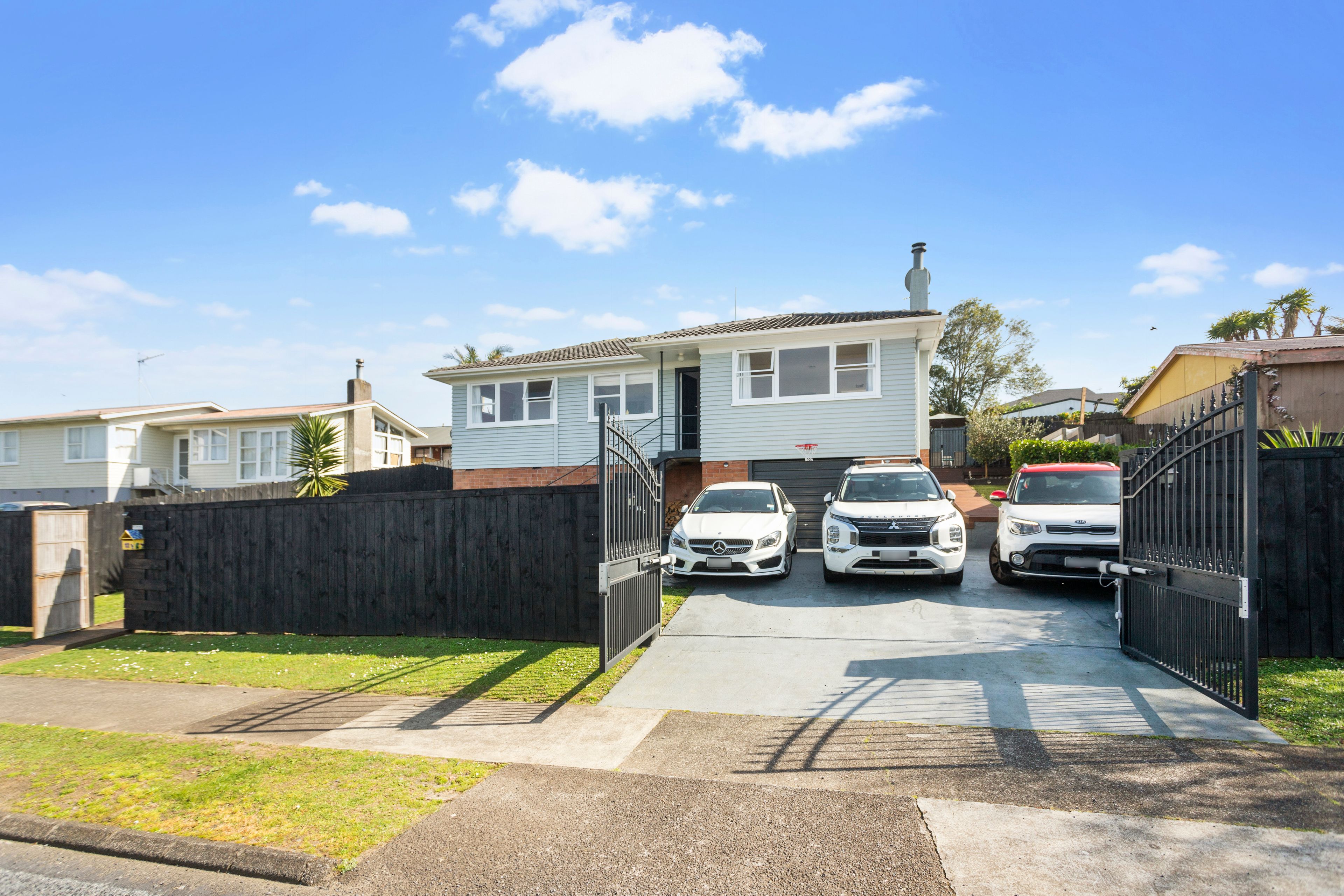 12 McQuarrie Avenue, Wattle Downs, Manukau City