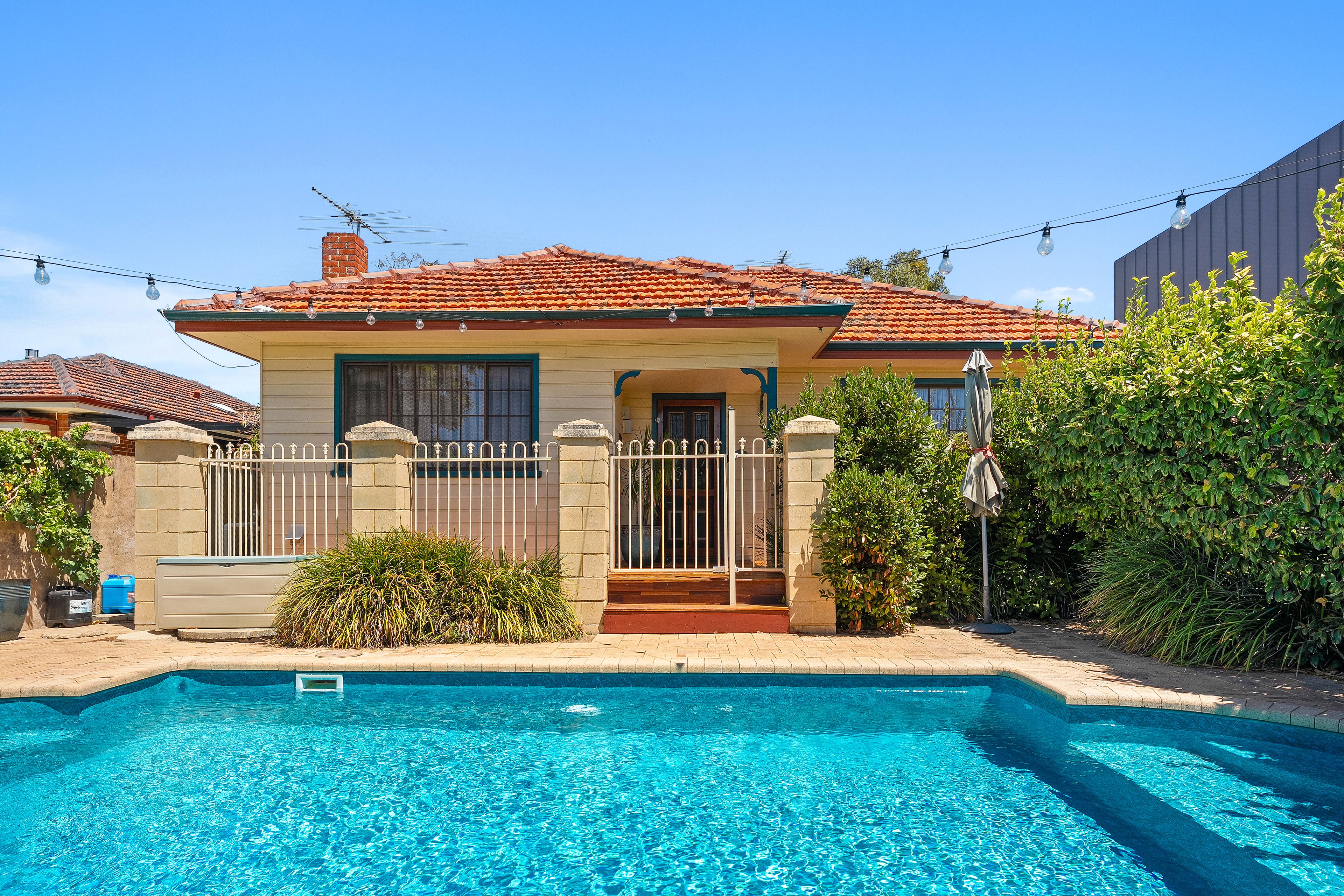 21 Florence Street, Rockingham, WA 6168